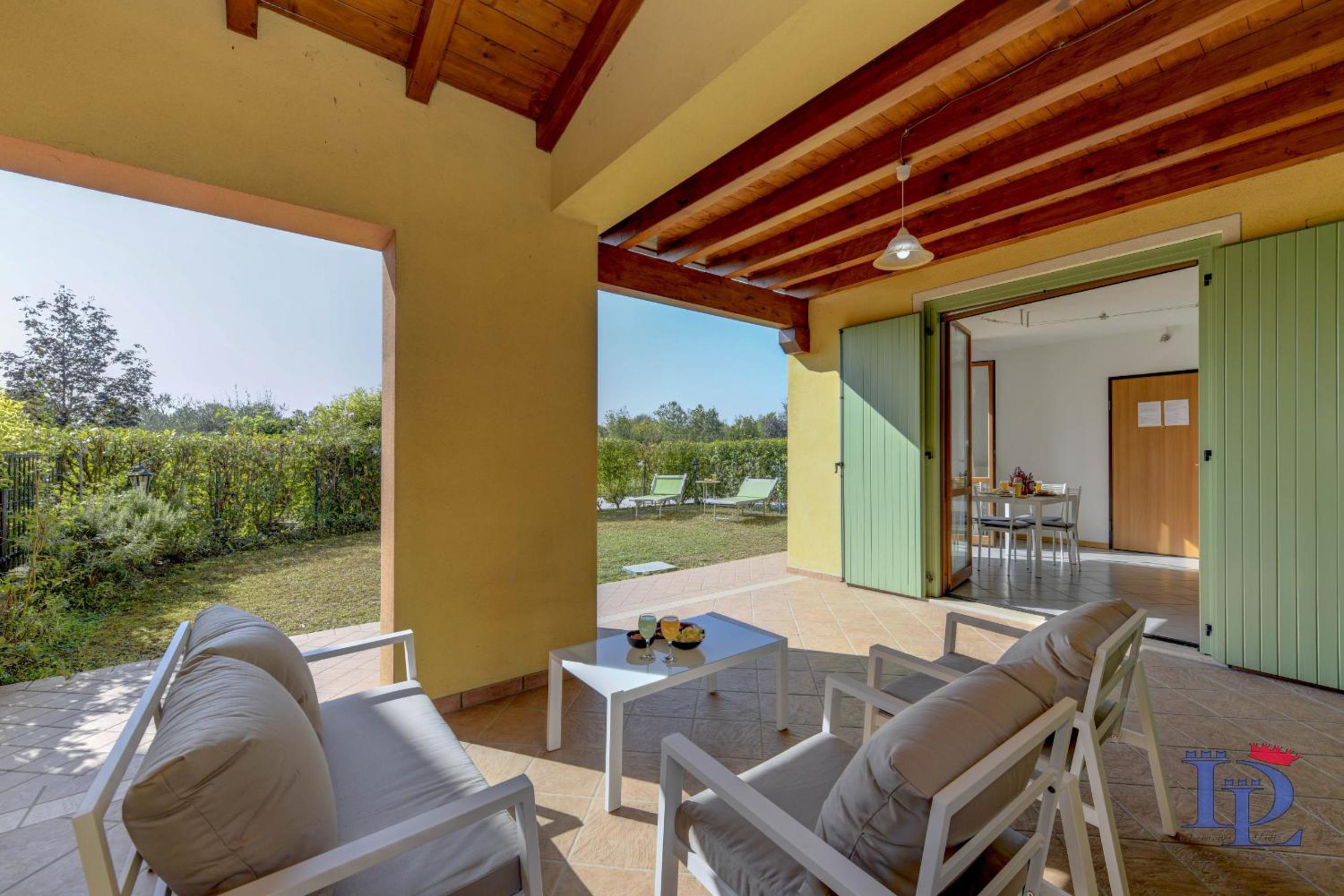 Oasis Apartment with garden and pool DesenzanoLoft Official Partner Homes & Villas by Marriott Bonvoy