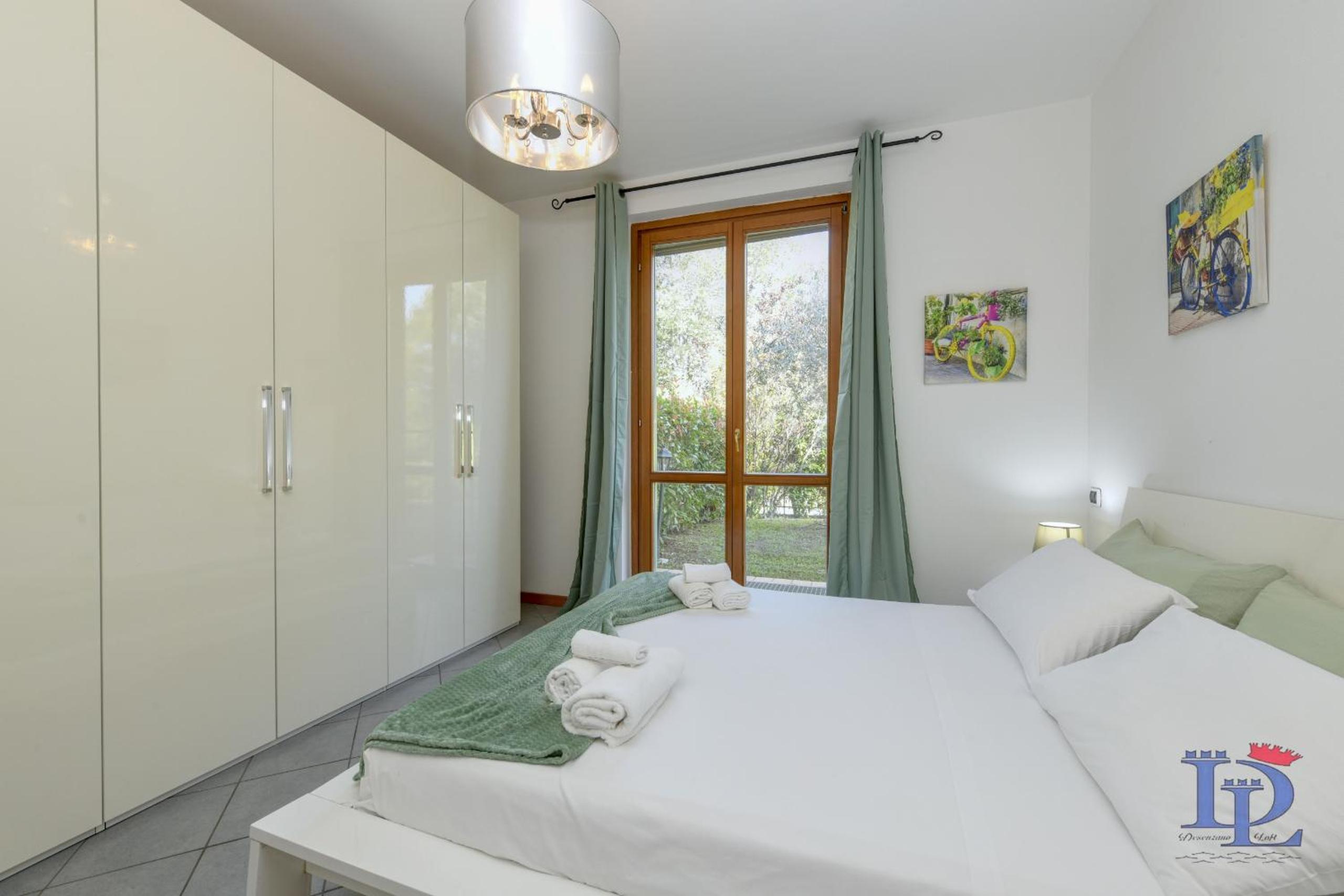 Oasis Apartment with garden and pool DesenzanoLoft Official Partner Homes & Villas by Marriott Bonvoy