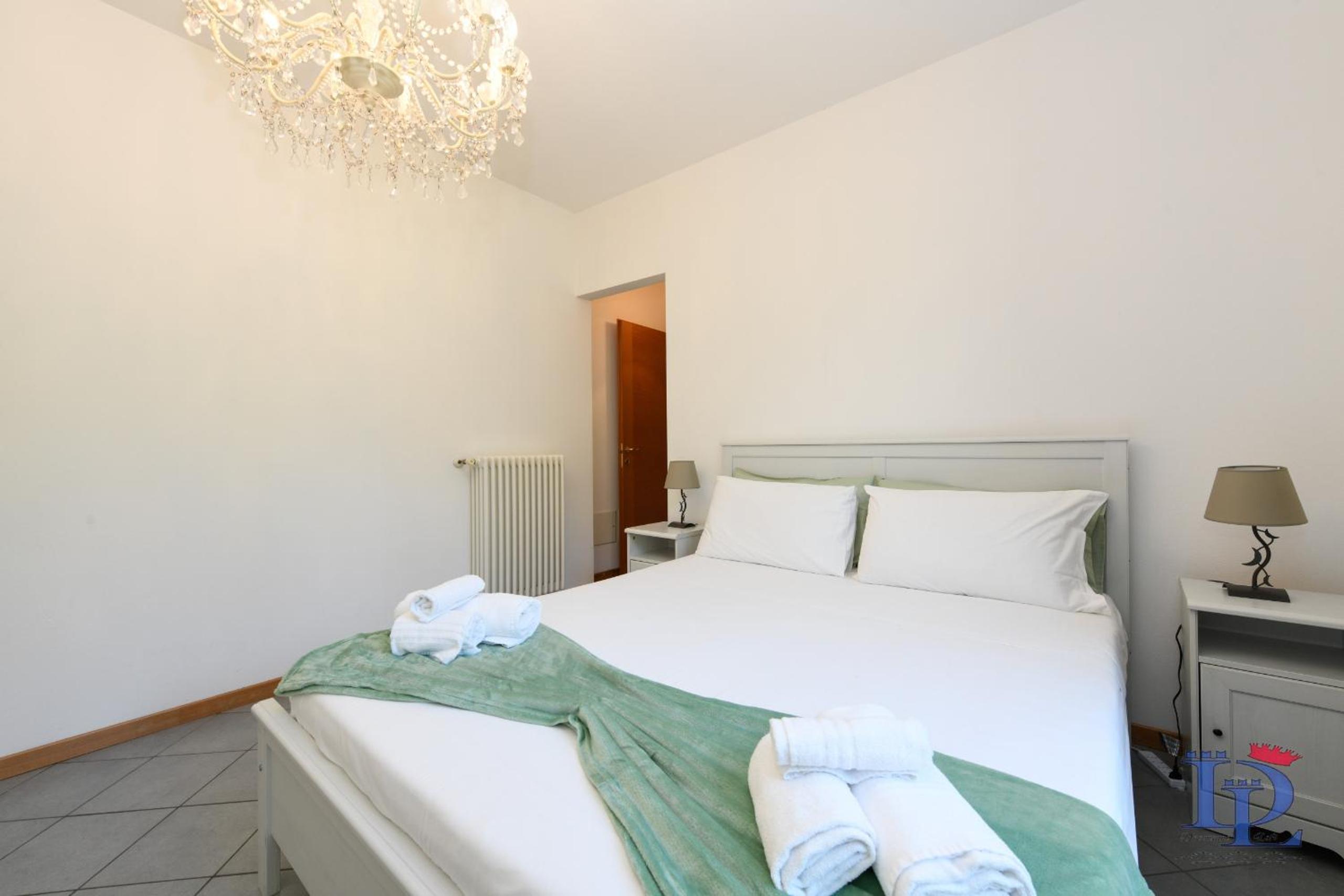 Oasis Apartment with garden and pool DesenzanoLoft Official Partner Homes & Villas by Marriott Bonvoy