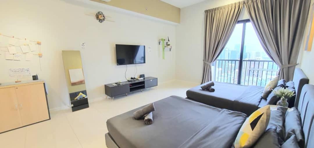 Chambers Residence Luxury Suites by Cozy Stay