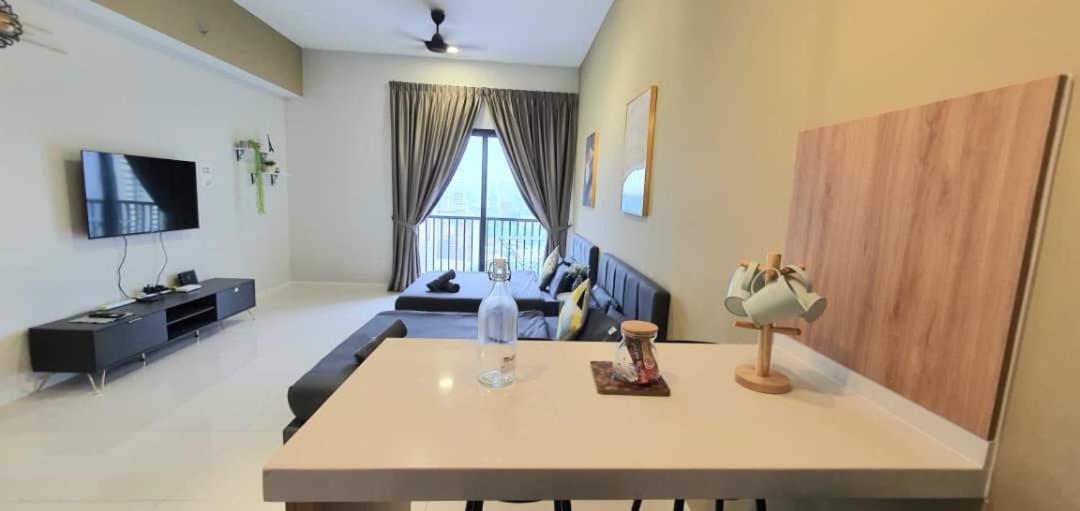 Chambers Residence Luxury Suites by Cozy Stay