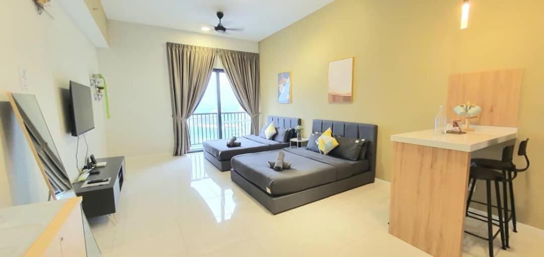 Chambers Residence Luxury Suites by Cozy Stay
