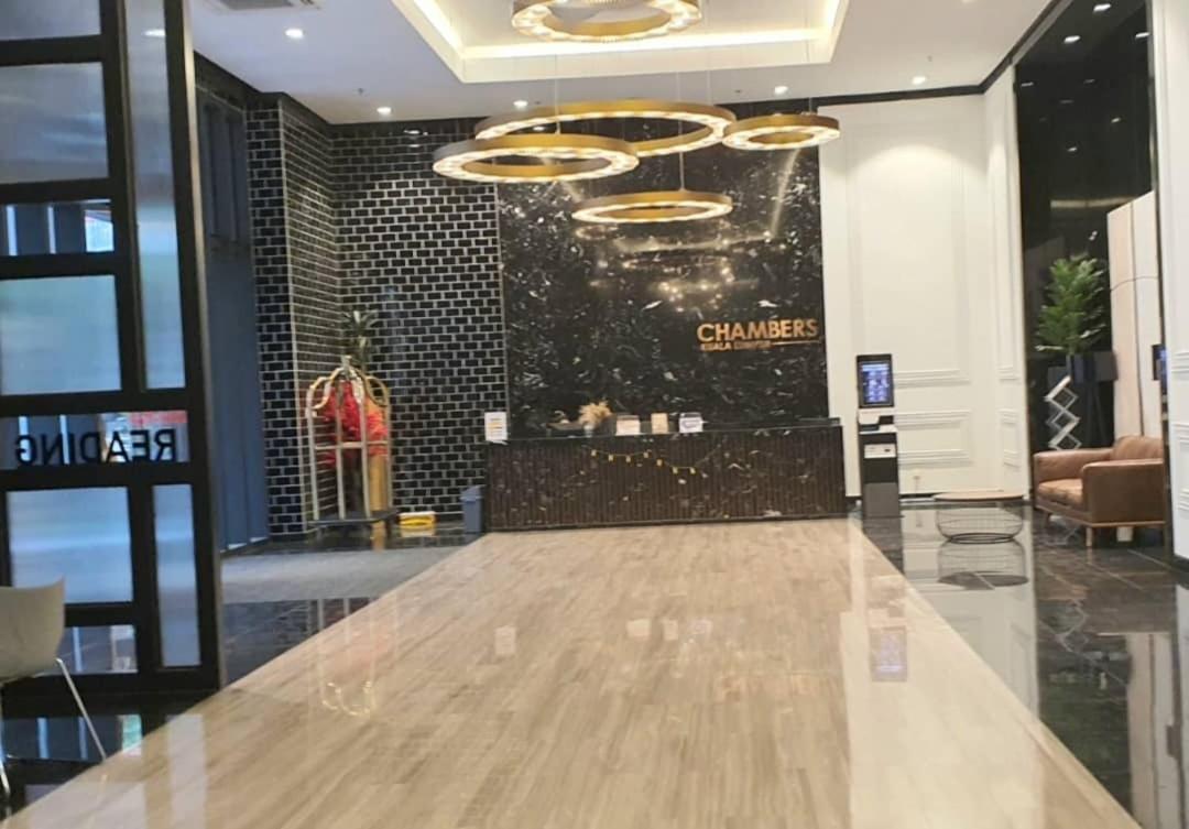 Chambers Residence Luxury Suites by Cozy Stay