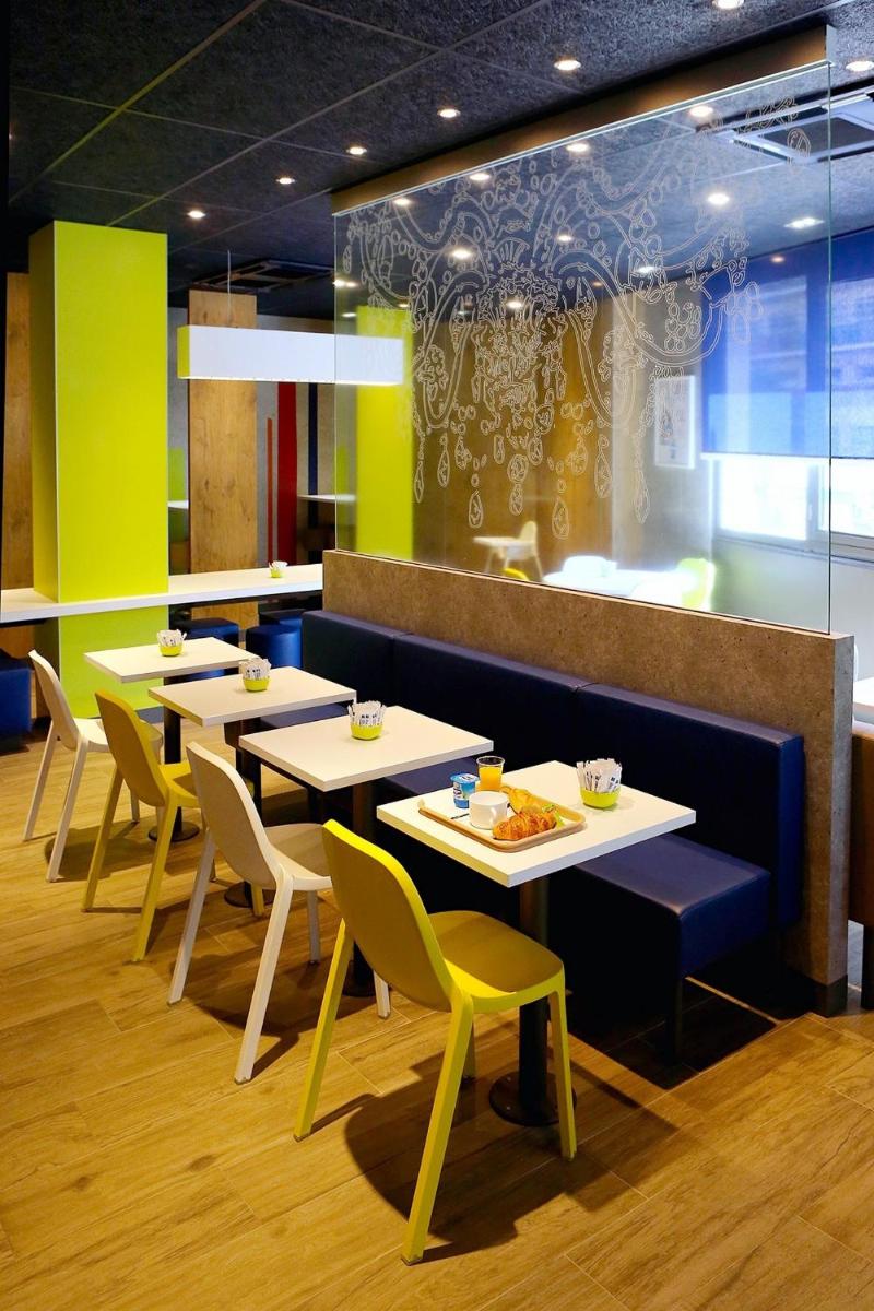restaurant