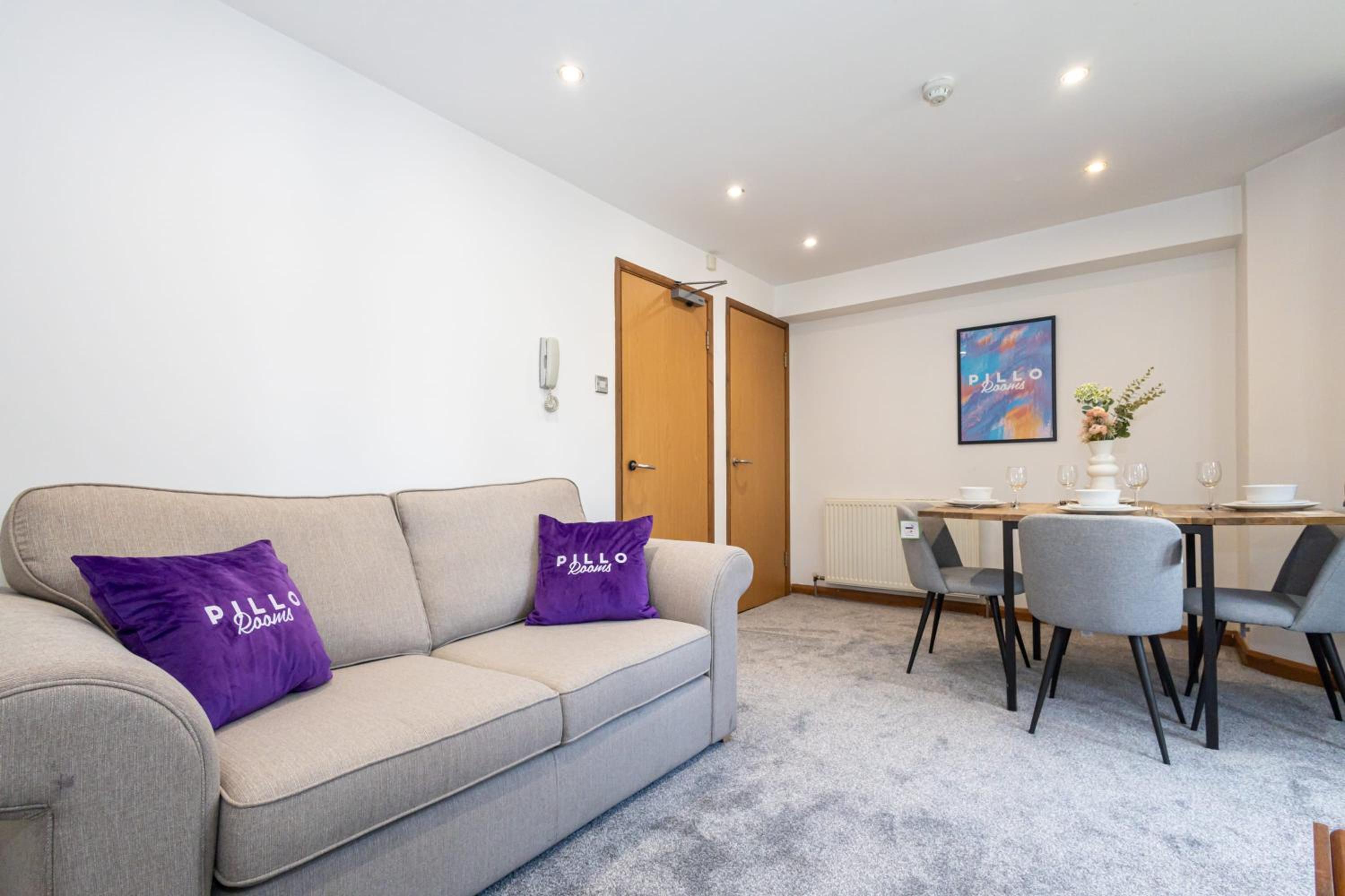 Pillo Rooms - Abbey Grove