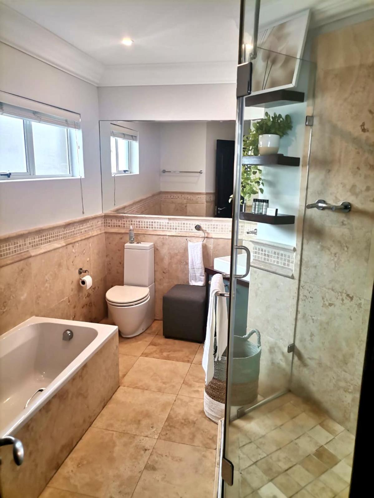 305 Ballito Manor Gardens, Ballito - With Generator