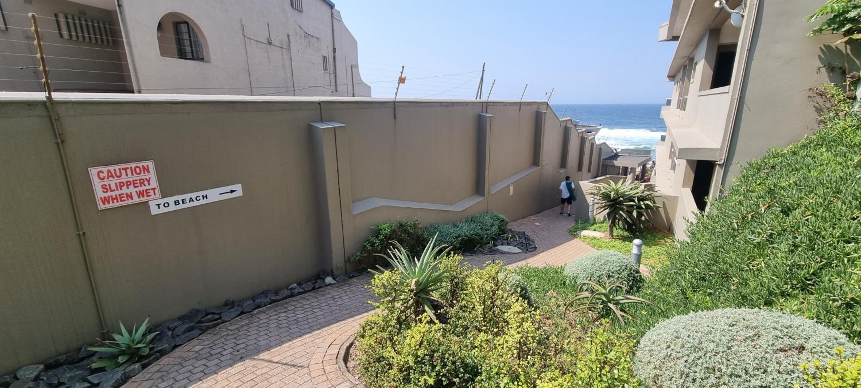 305 Ballito Manor Gardens, Ballito - With Generator