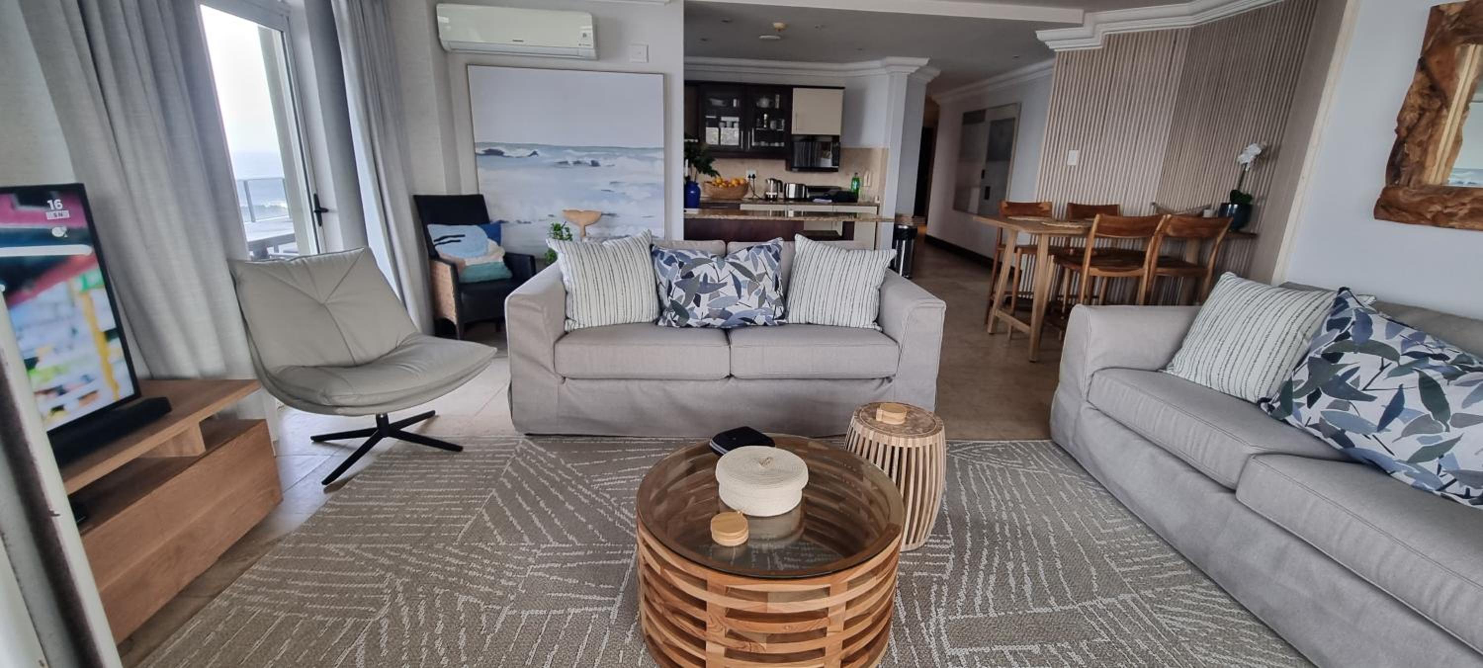 305 Ballito Manor Gardens, Ballito - With Generator
