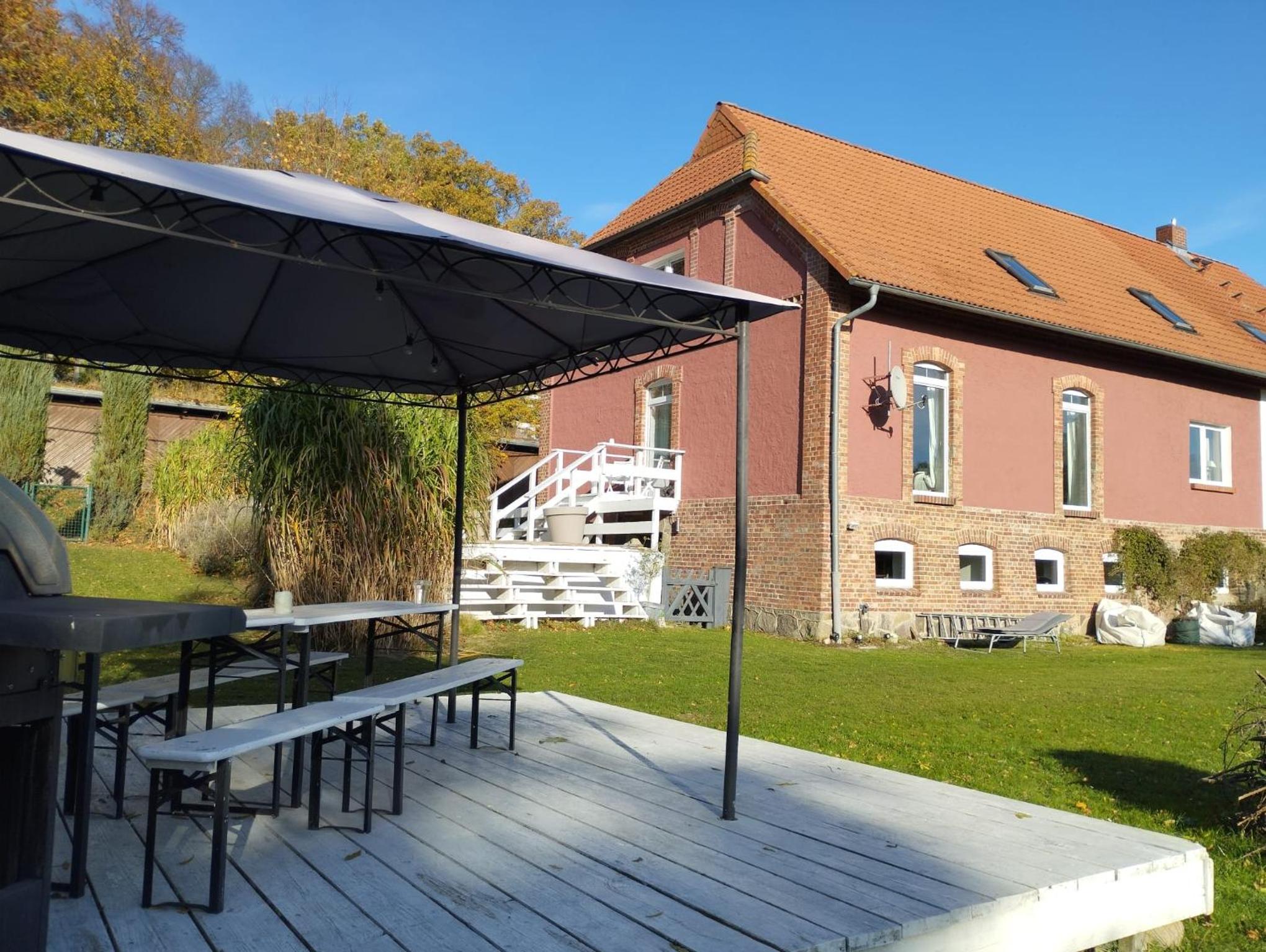 Inspektorenhaus am Jagdschloss mit Meerblick