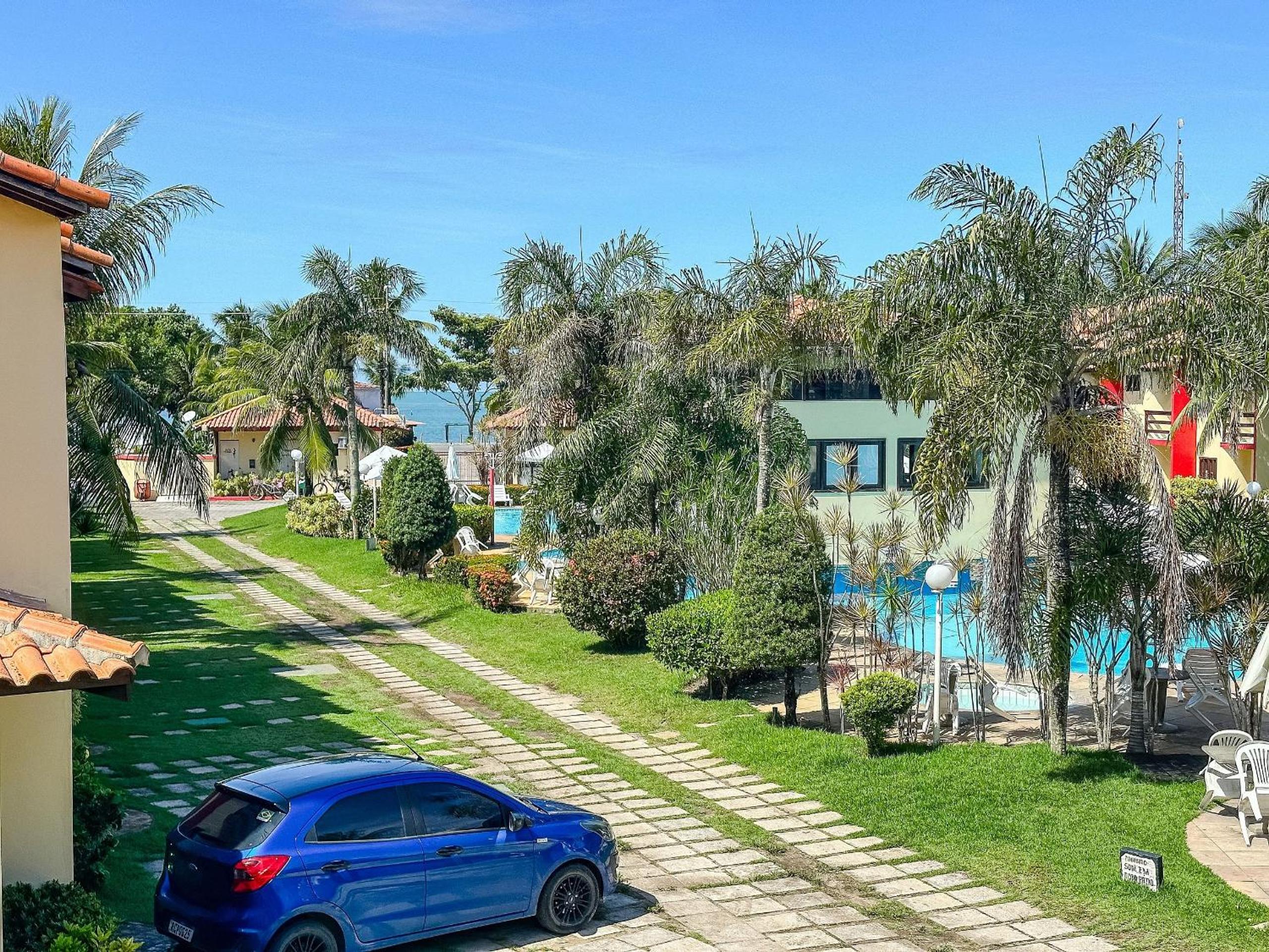 Casas com 2 ou 3 suítes no Residencial Jerusalem 2,frente mar em Coroa Vermelha (BA), condomíonio com piscina, sauna e portaria 24hrs atravessou a rua está