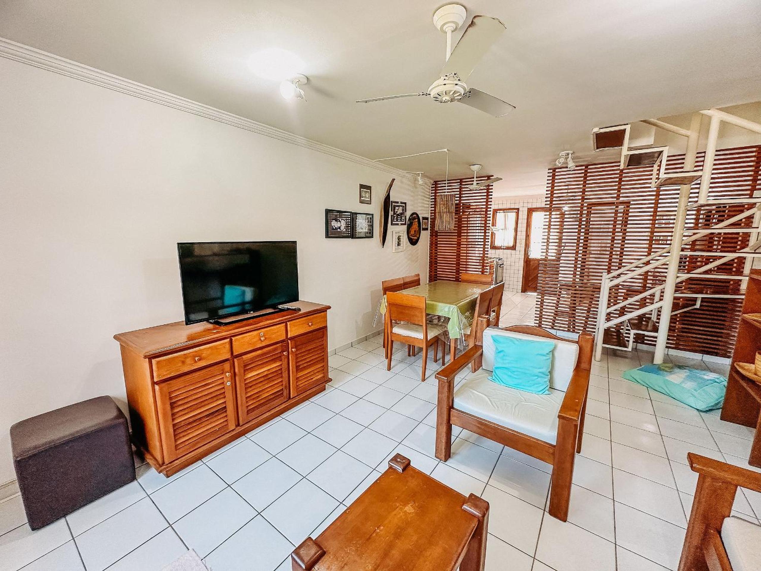 Casas com 2 ou 3 suítes no Residencial Jerusalem 2,frente mar em Coroa Vermelha (BA), condomíonio com piscina, sauna e portaria 24hrs atravessou a rua está