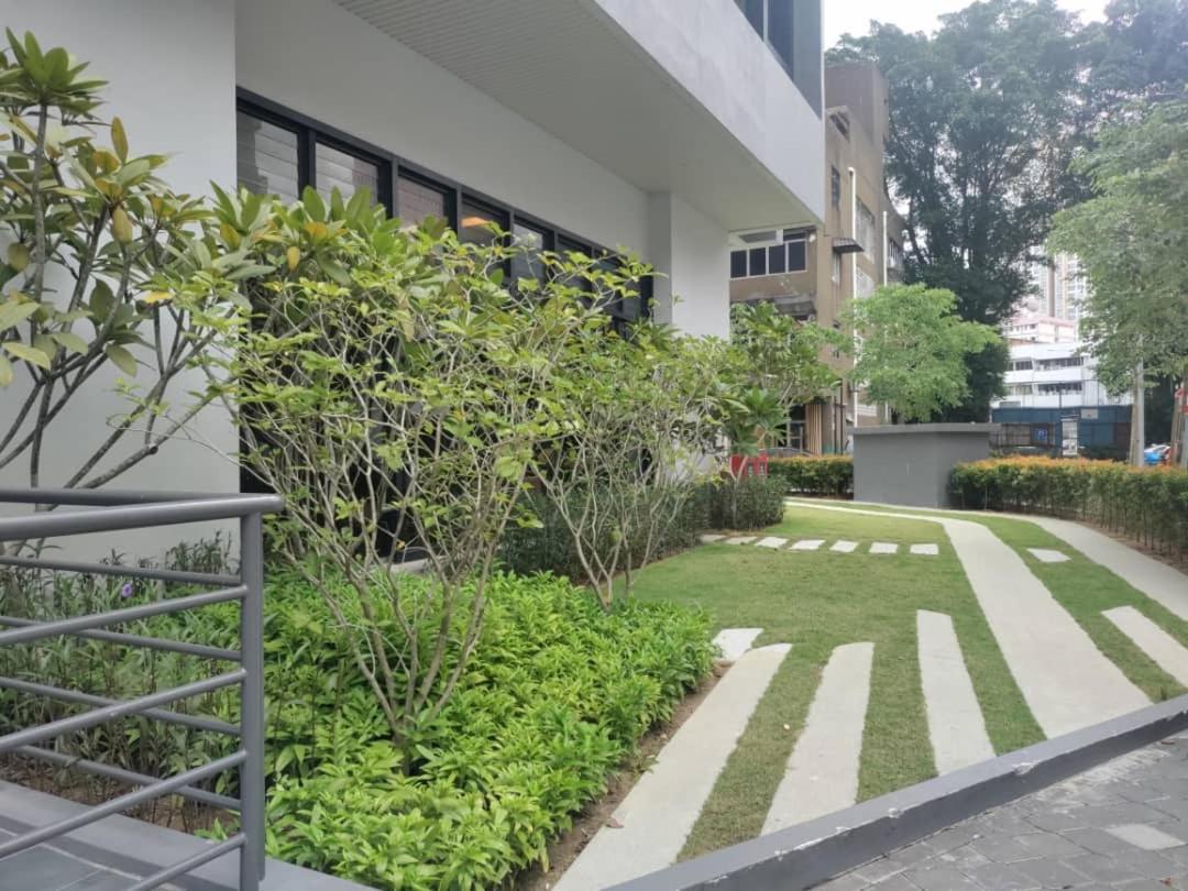 Chambers Residence Luxury Suites by Cozy Stay