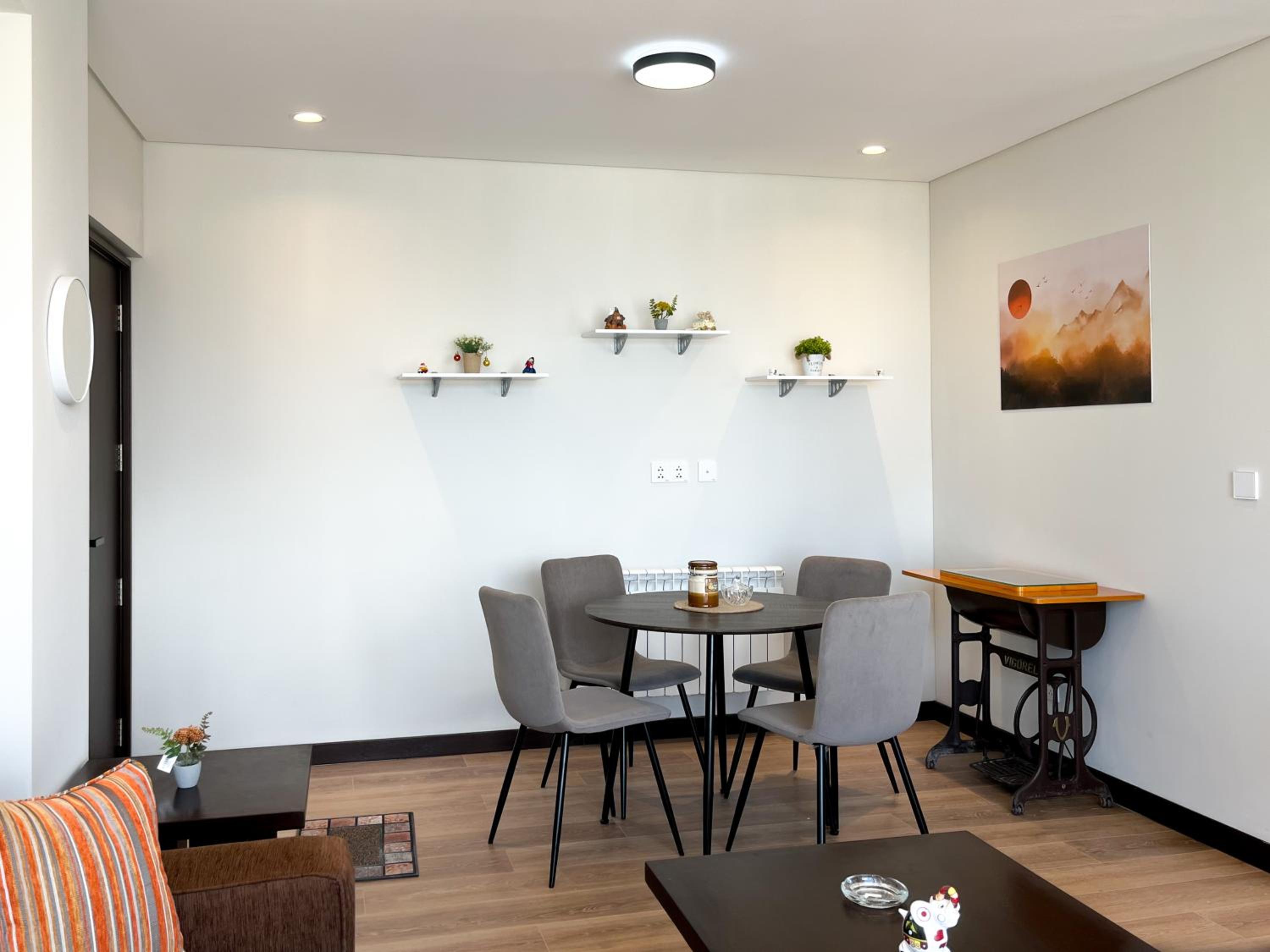Sky Suites - City Center First Class Apartment
