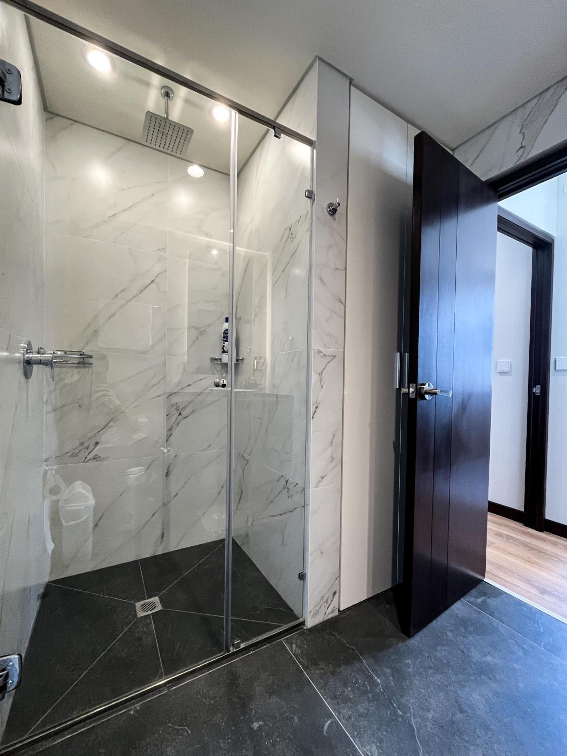 Sky Suites - City Center First Class Apartment