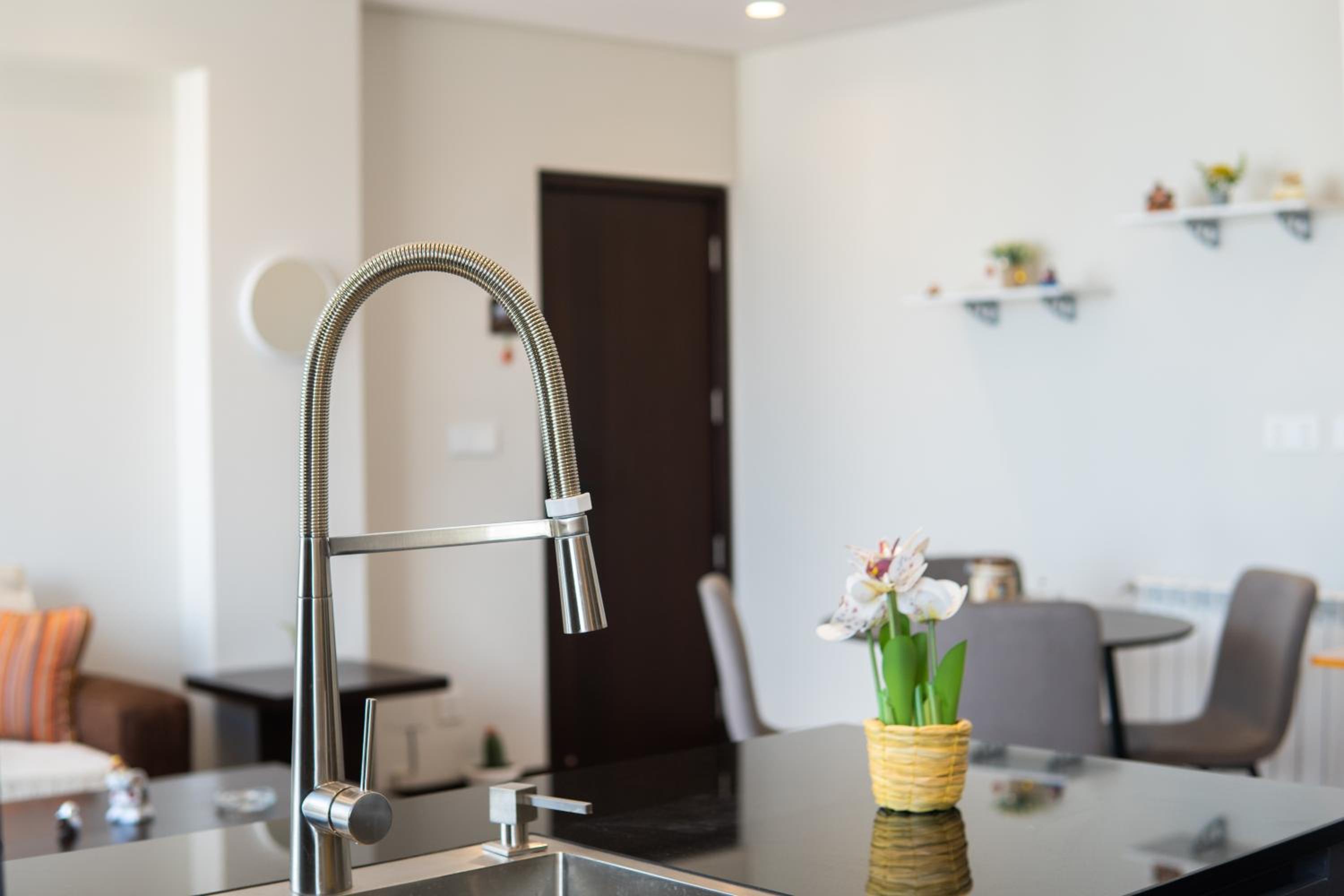 Sky Suites - City Center First Class Apartment