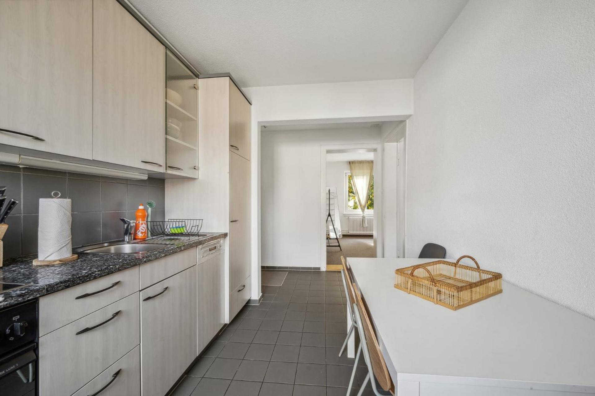 Comfortable stay in Oerlikon 20 minutes away from Zurich Airport