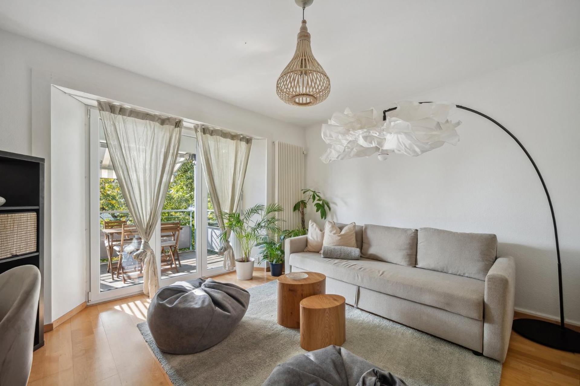 Comfortable stay in Oerlikon 20 minutes away from Zurich Airport