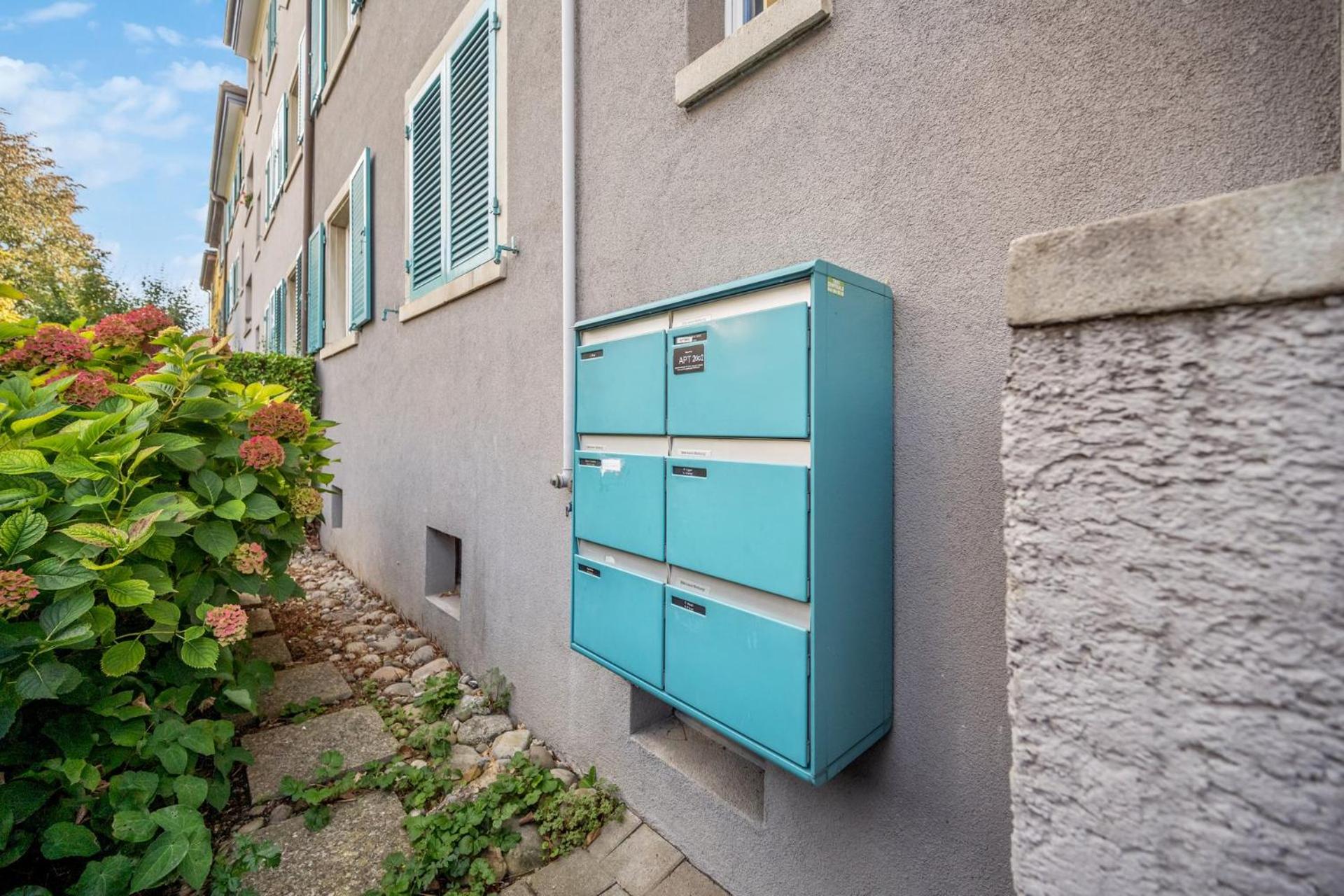 Comfortable stay in Oerlikon 20 minutes away from Zurich Airport
