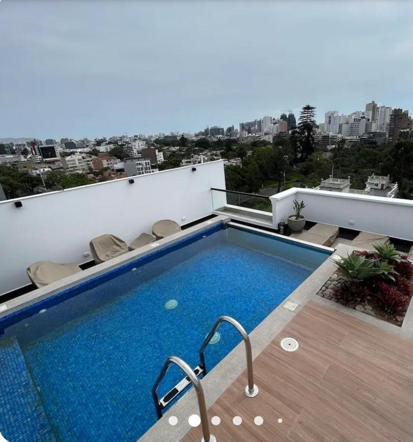 Exclusive San Isidro