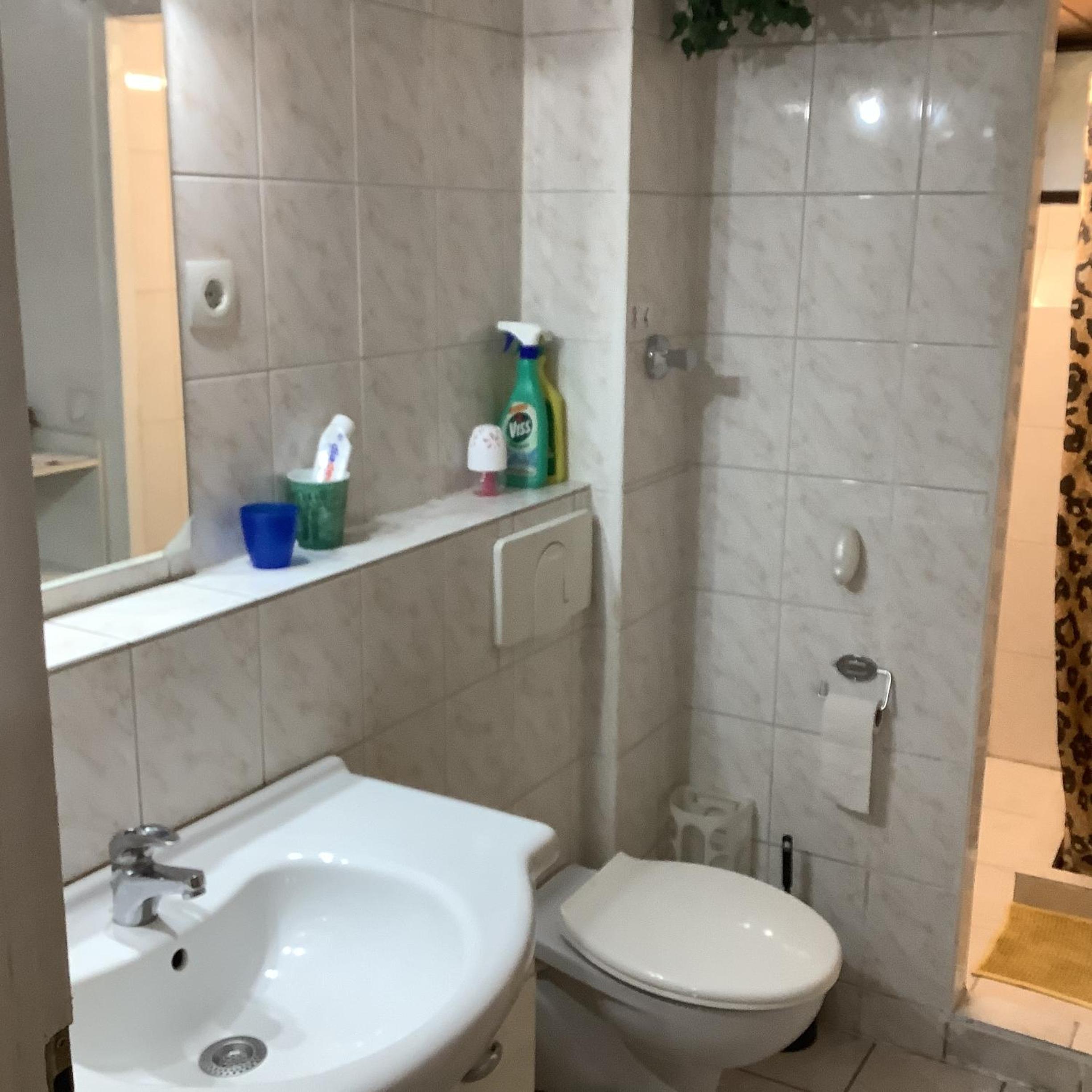 Schönes Zimmer im Seterant/Untergeschoss