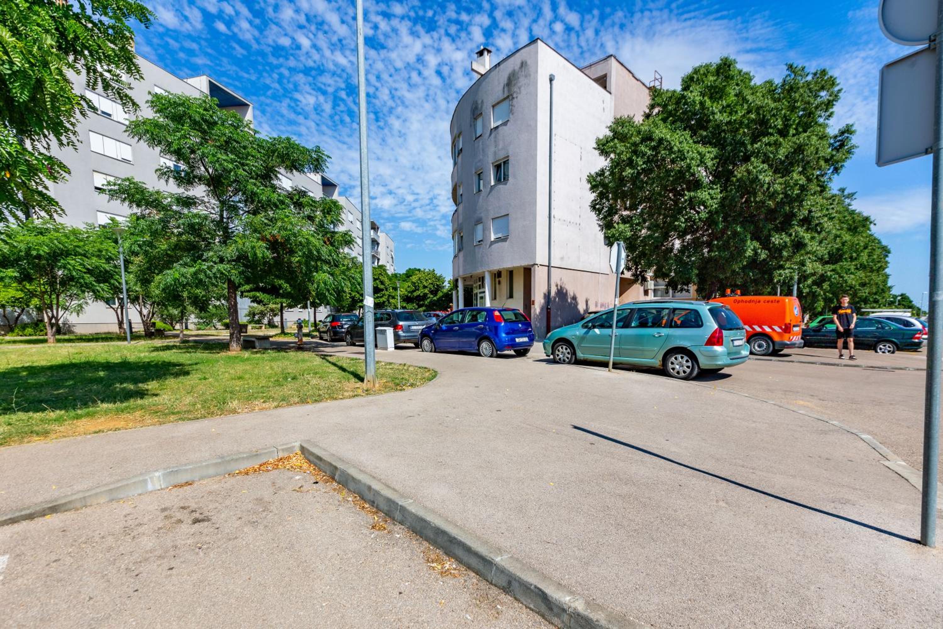 Photo 28