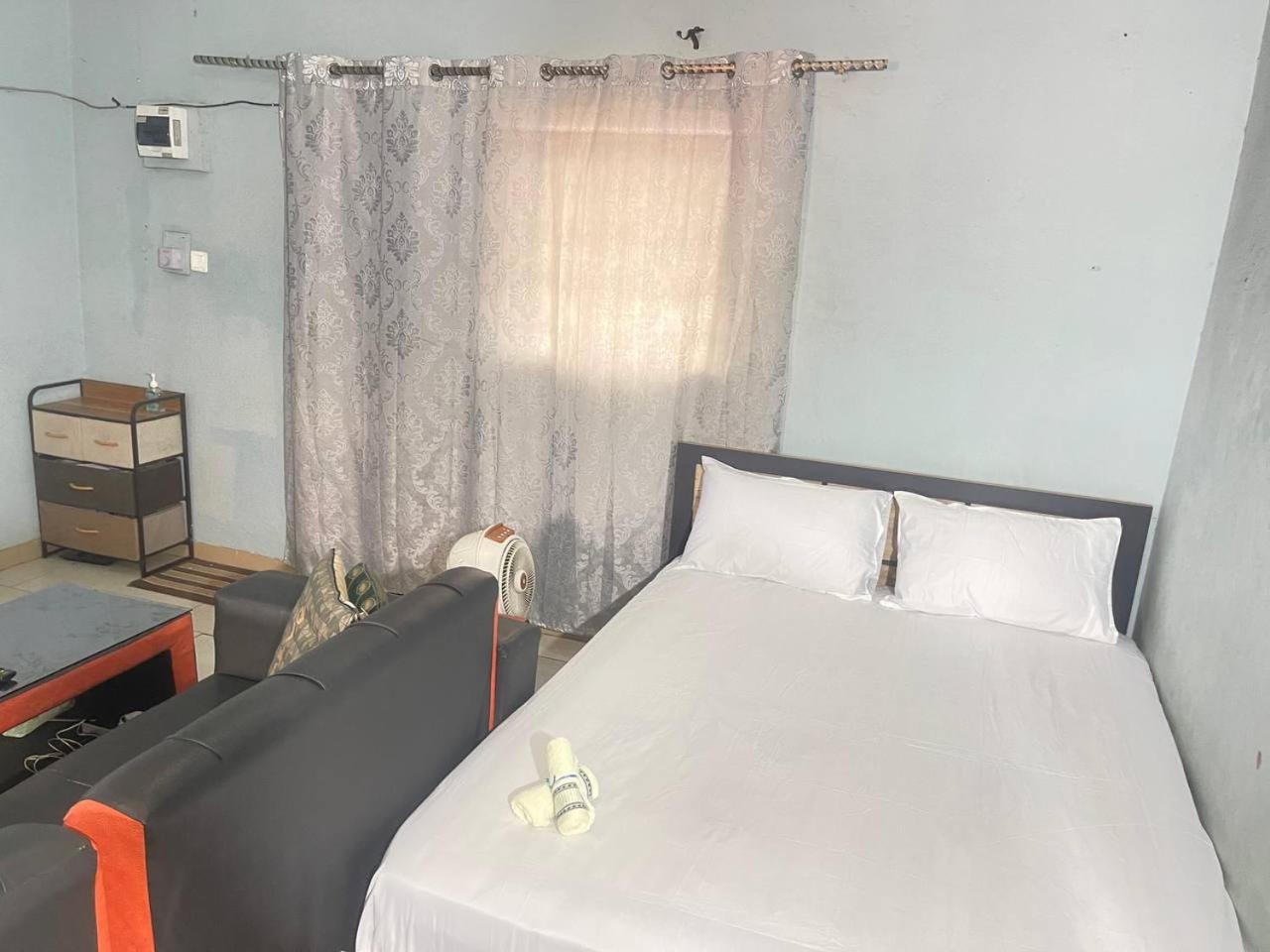 Homey Studio apartment close to Manet Spintex view 3