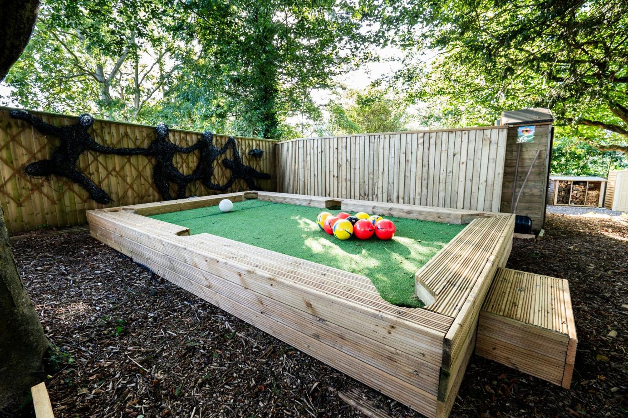 Woolbrook Reservoir - Private Hot Tub & Secure Parking