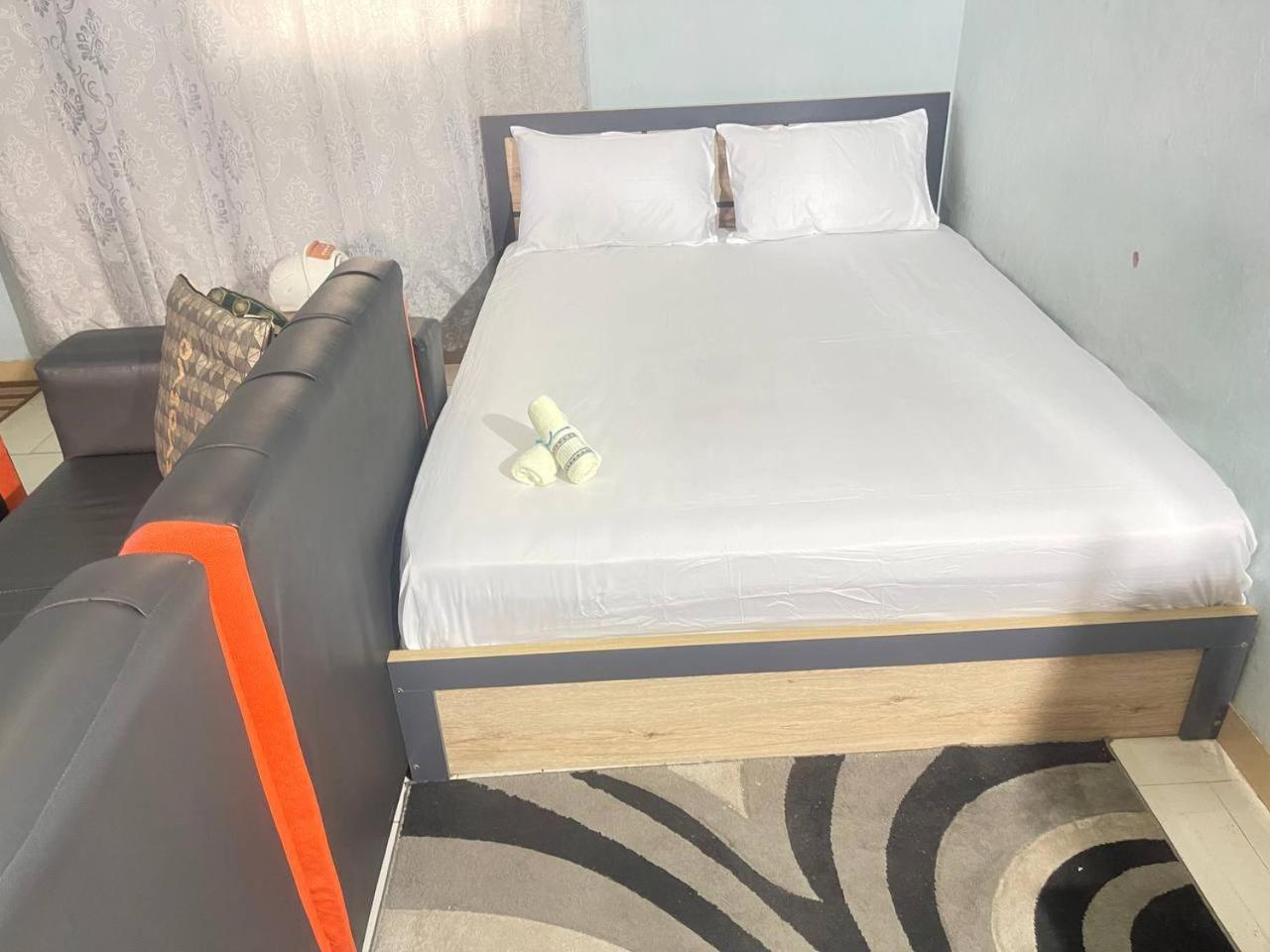 Homey Studio apartment close to Manet Spintex view 5