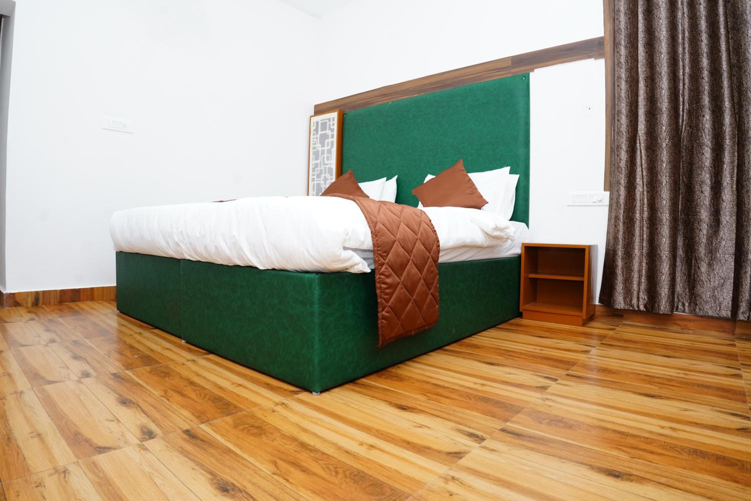 RICHBERRY- A Premium Plantation Villa's