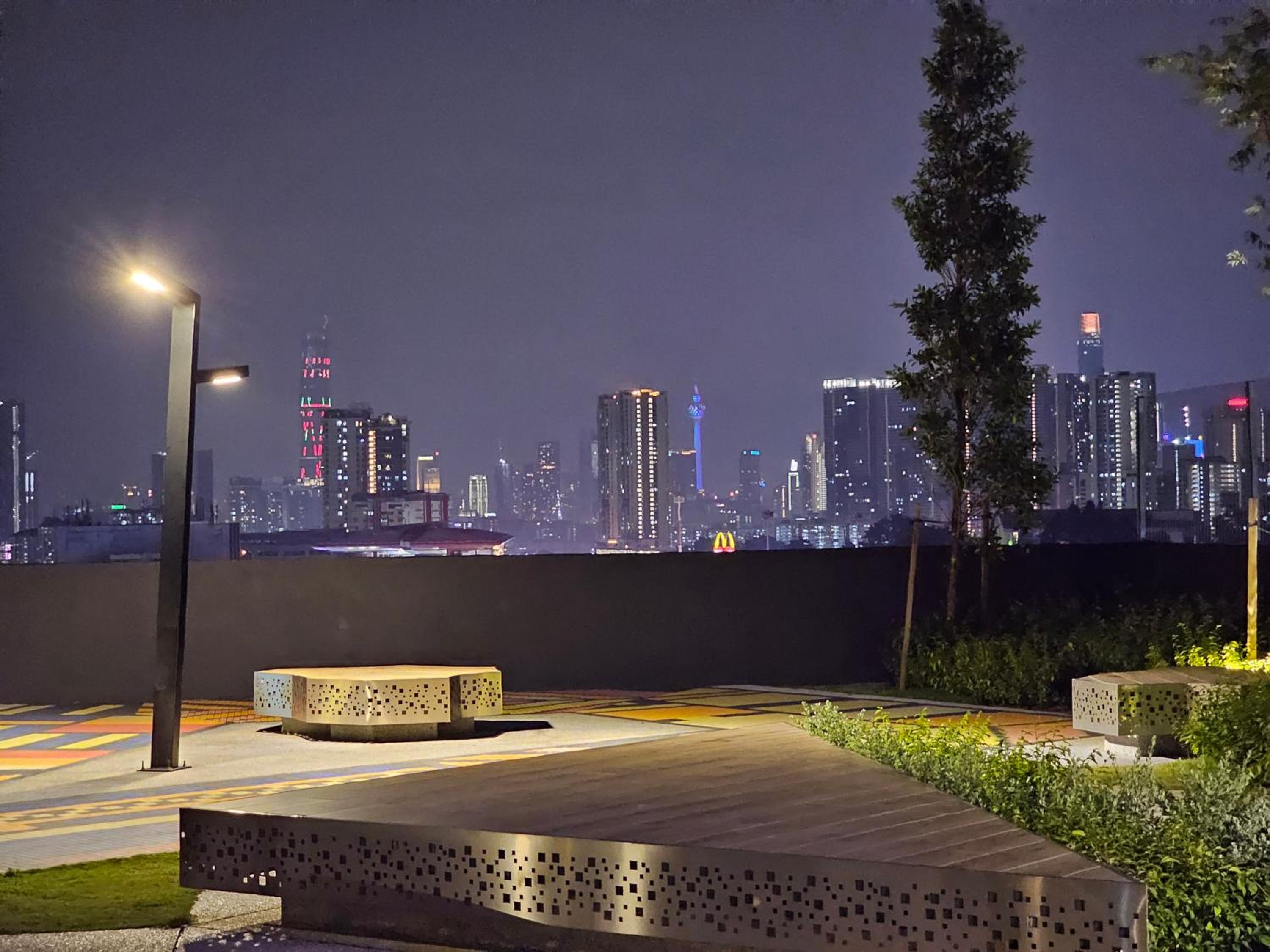 Arte Cheras The Premium Suites by iLuxHome