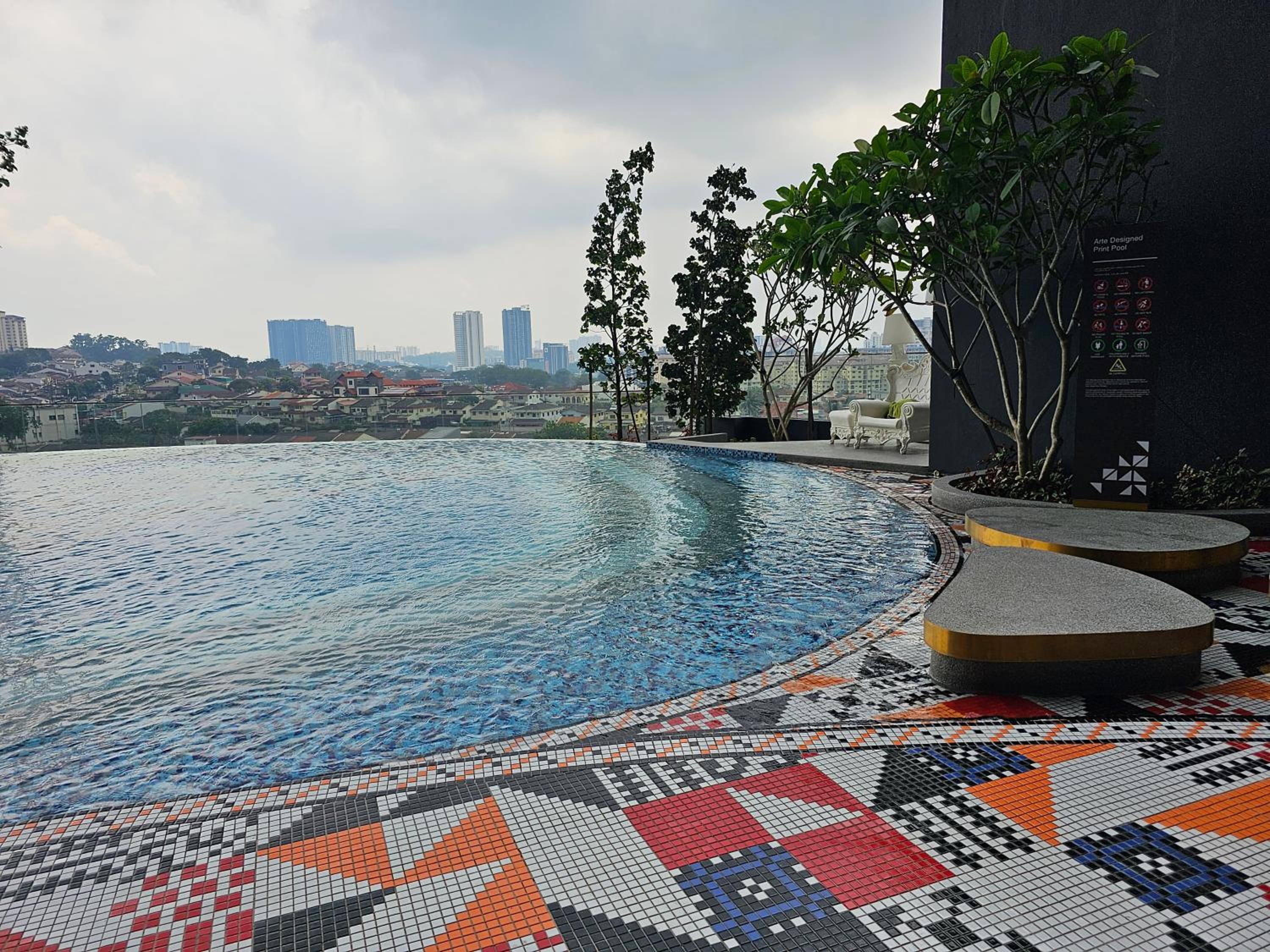Arte Cheras The Premium Suites by iLuxHome