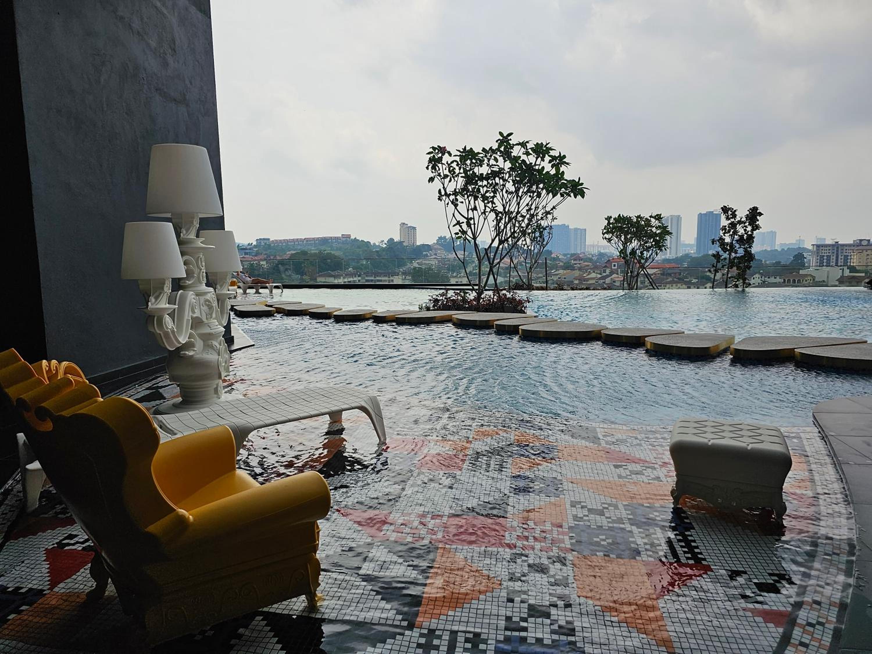 Arte Cheras The Premium Suites by iLuxHome