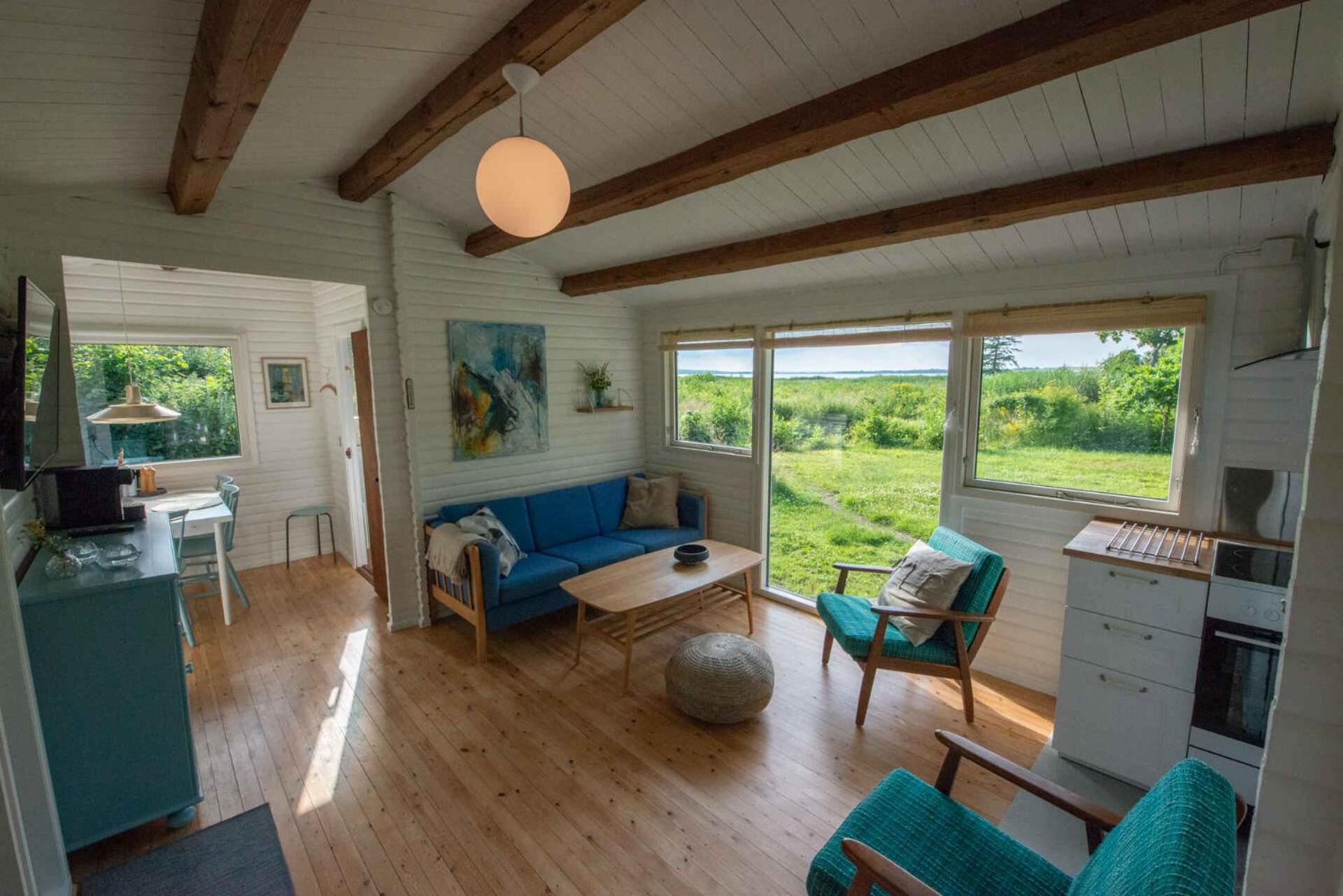 Lovely Cottage With Wilderness Bath And View