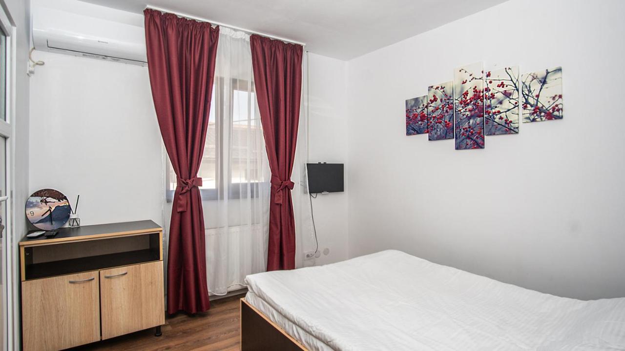 Hotel La Platouri