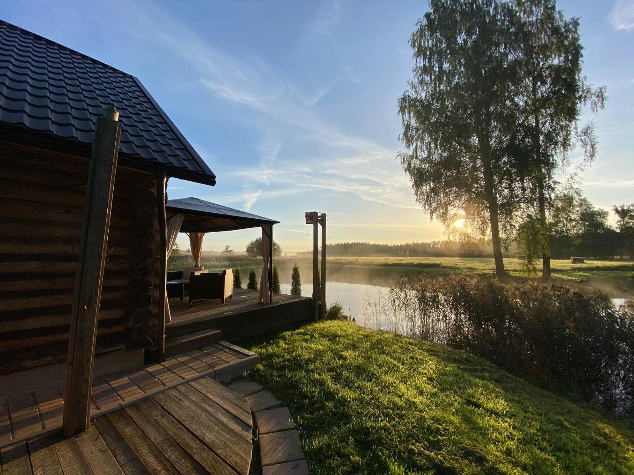 Cabin with a sauna& pond+a hot Tub(additional fee) view 3