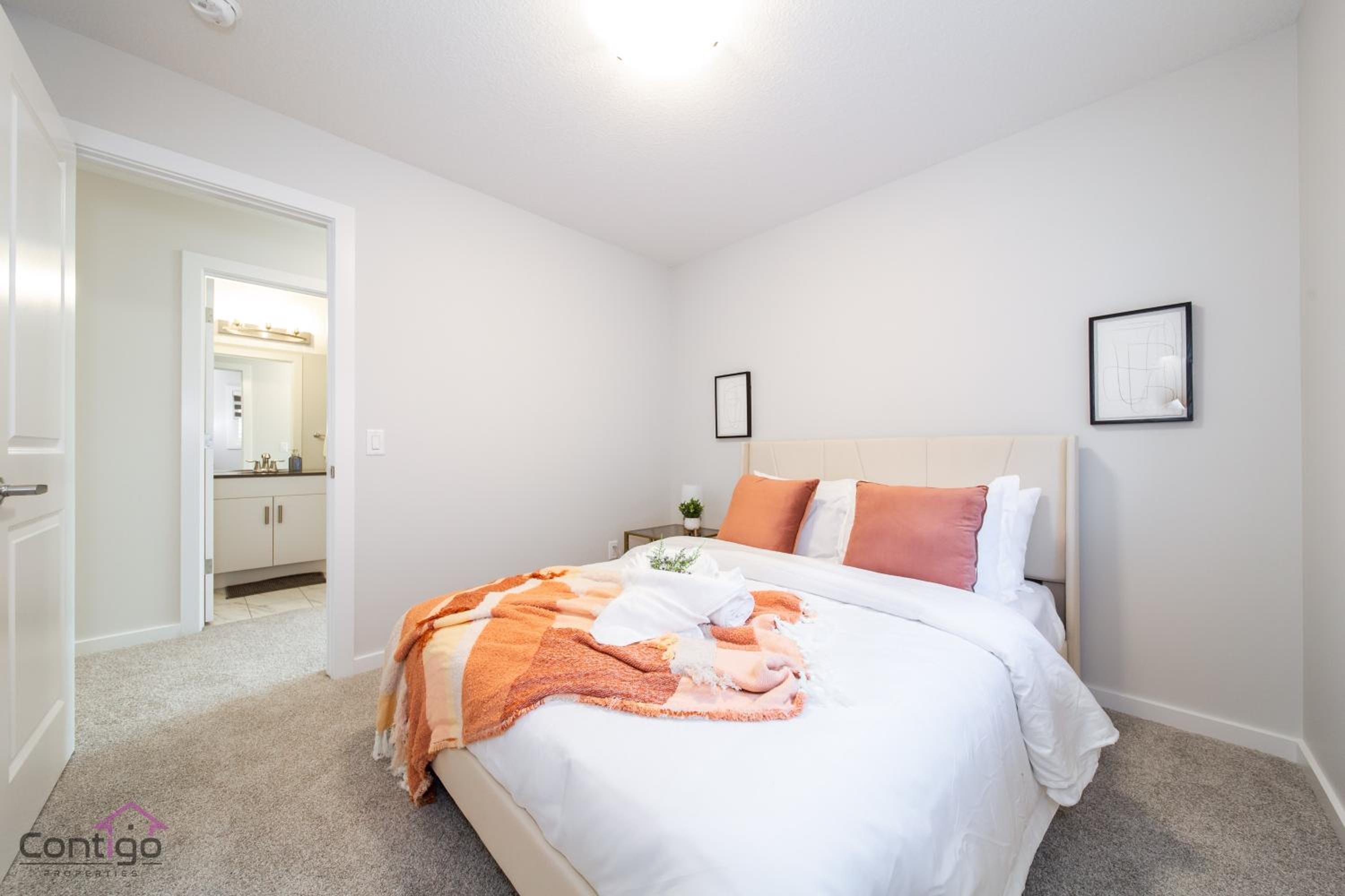 Orchards Retreat, AC, Family Friendly, Sleeps 10, NearAirprt