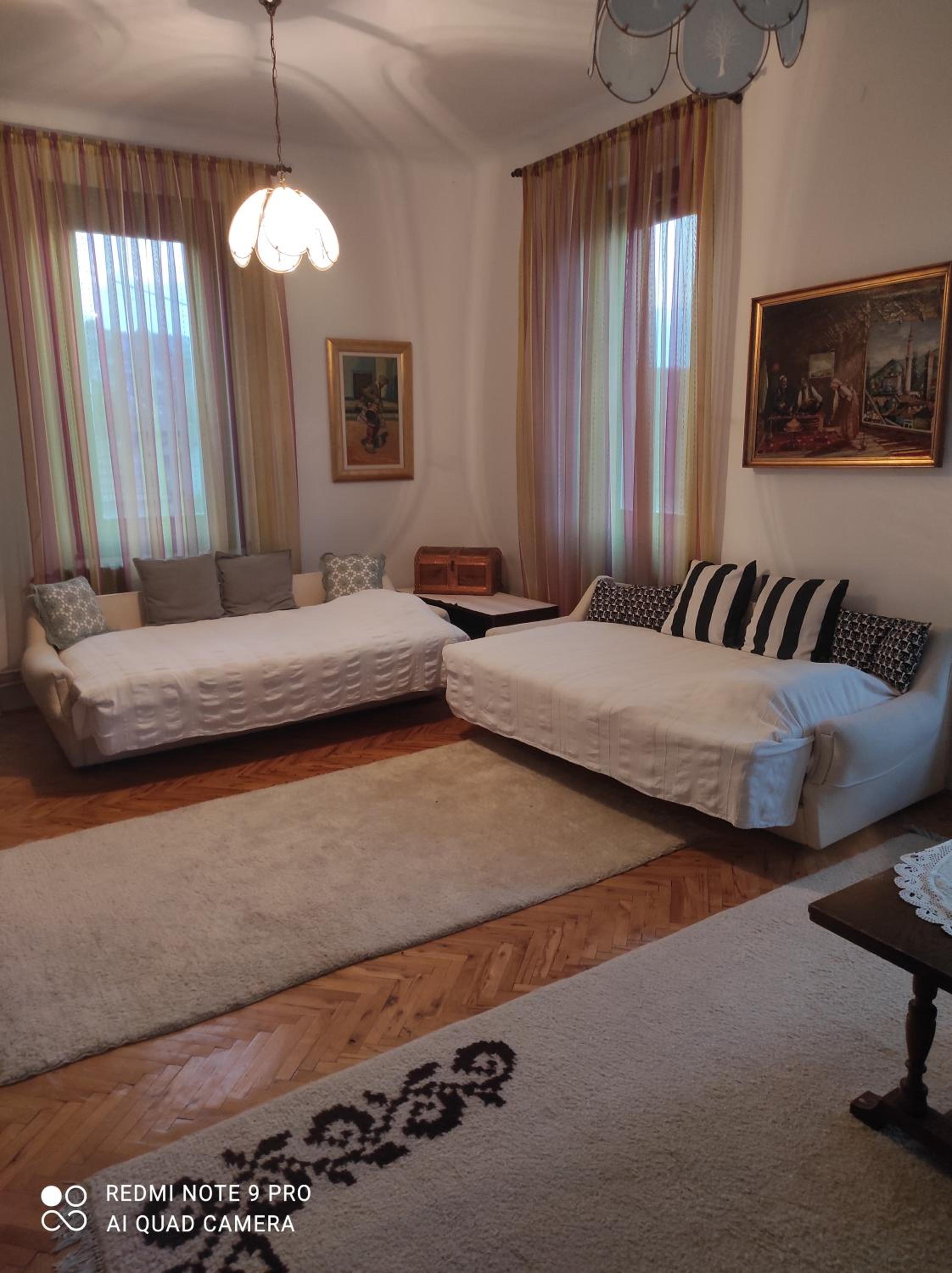 Issy Apartment