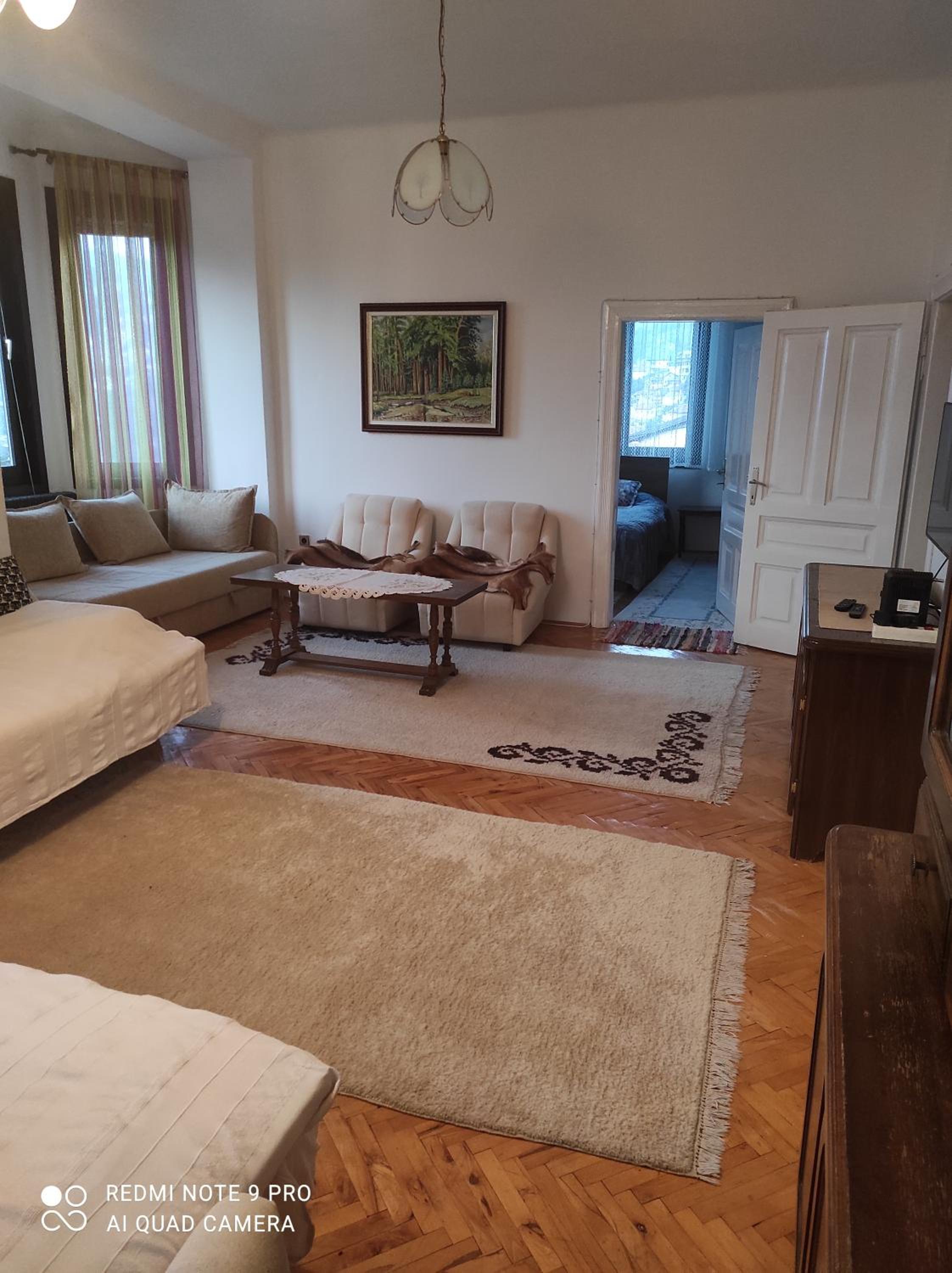 Issy Apartment