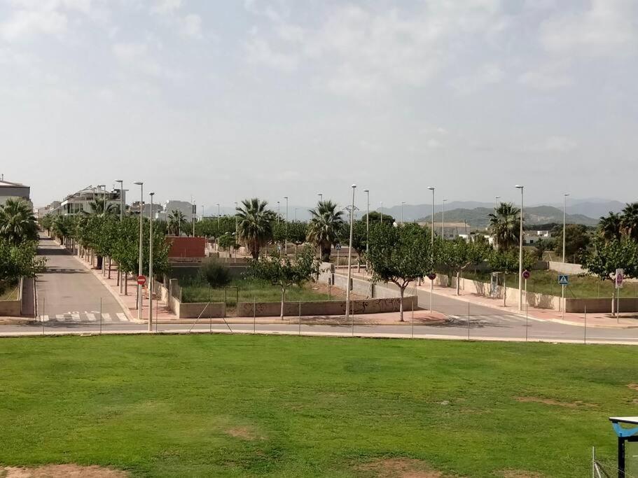 Residencial Azahar, piscina y parking gratis