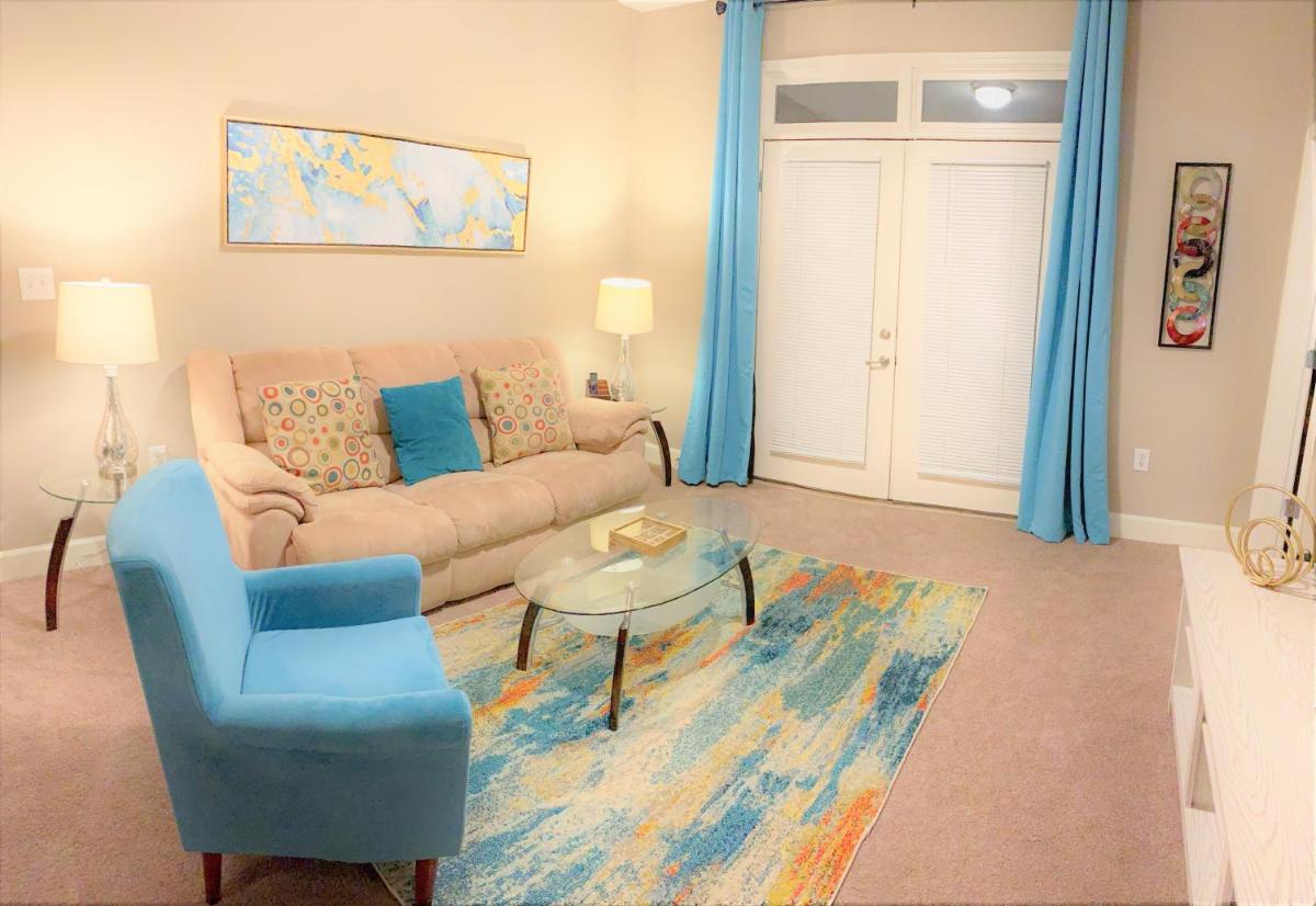 Midtown Quarters- Spacious 2bd 2ba, Private Balcony -S55 view 4