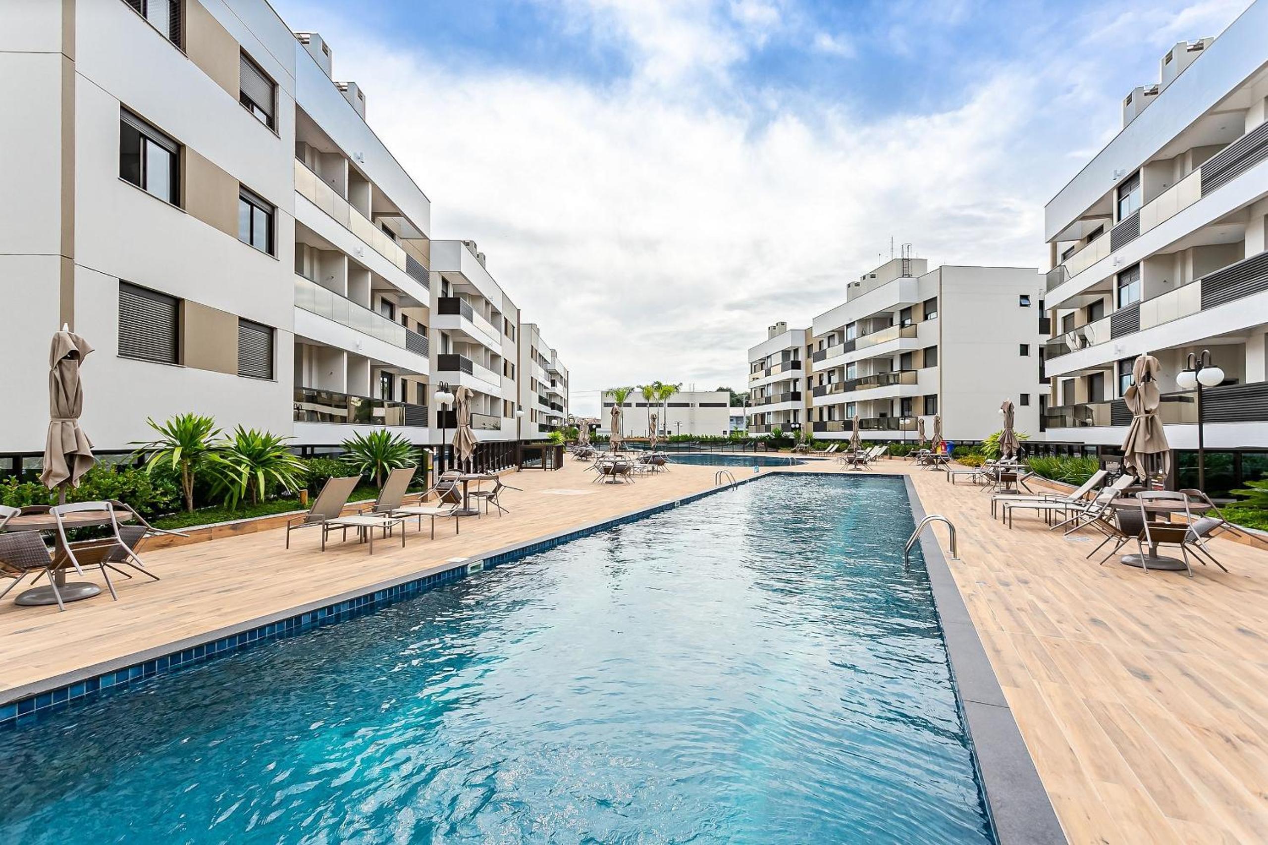 Apartments with pools 200m from the sea Floripa-SC ADC