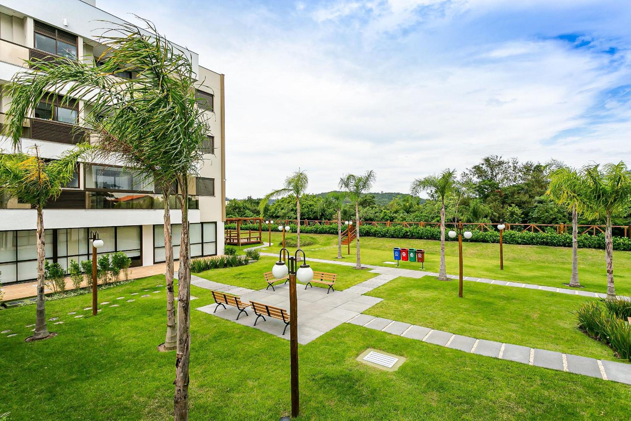 Apartments with pools 200m from the sea Floripa-SC ADC