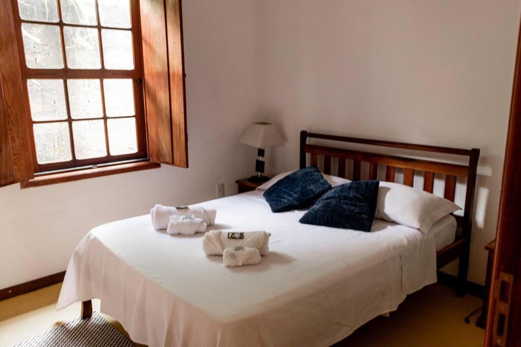 Charme Colonial, Pet Friendly, com garagem e deck com vista para Serra de São José