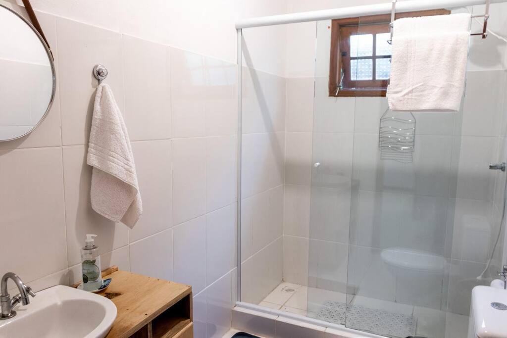 Charme Colonial, Pet Friendly, com garagem e deck com vista para Serra de São José
