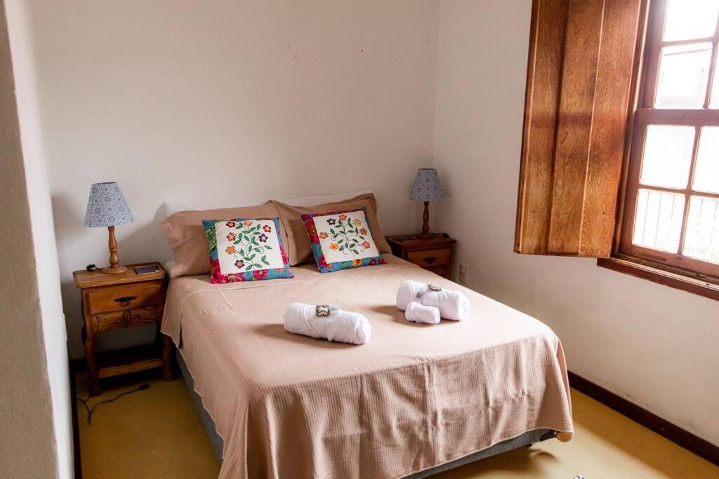 Charme Colonial, Pet Friendly, com garagem e deck com vista para Serra de São José