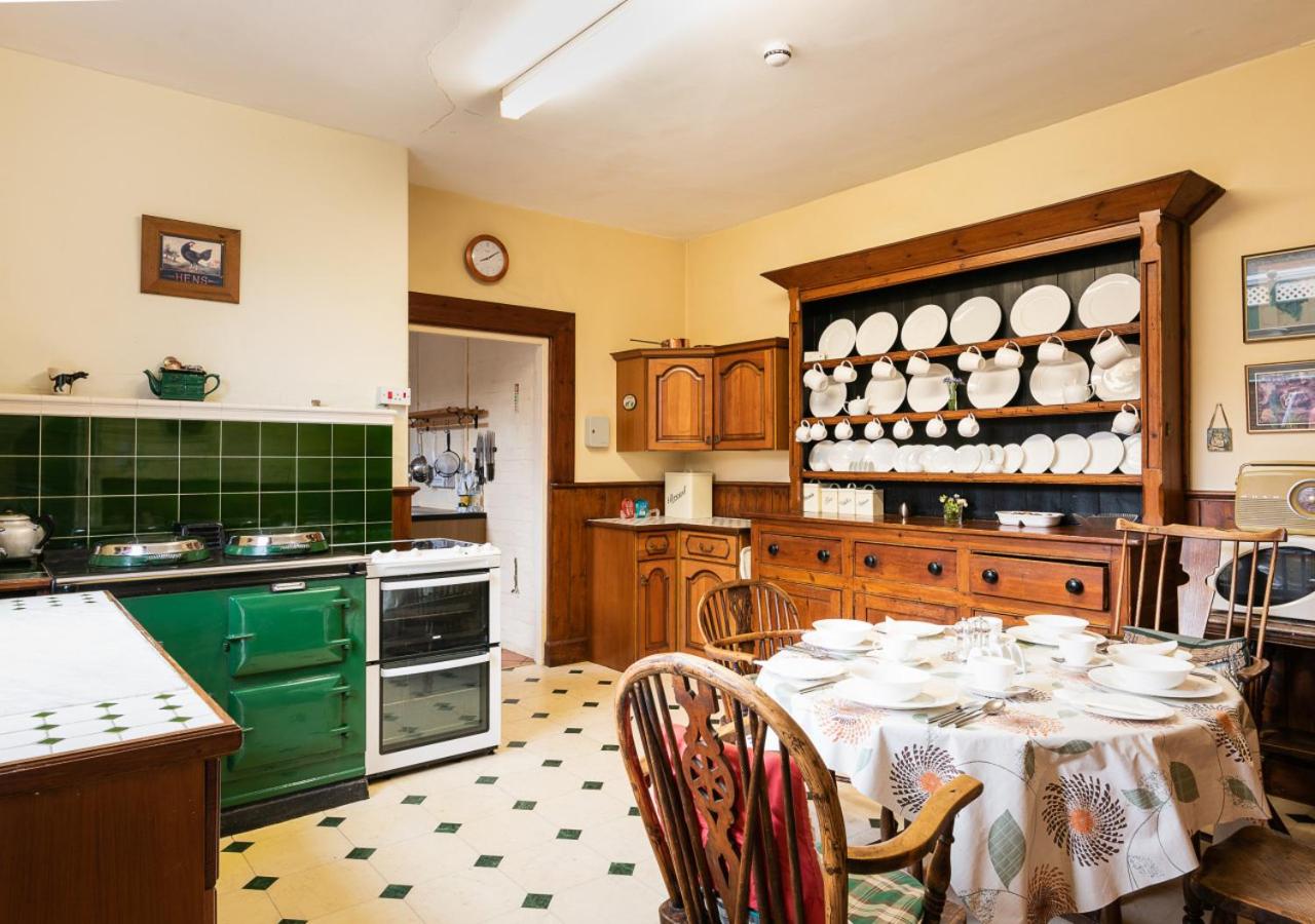 7 Bed in Colyton oc-mbkno
