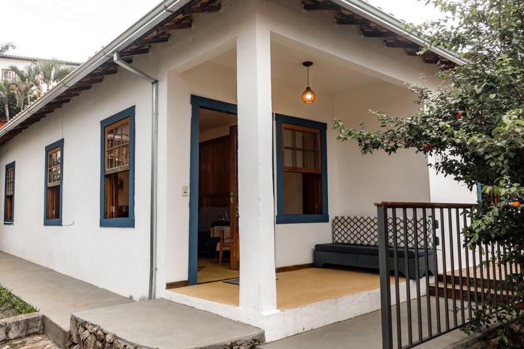 Charme Colonial, Pet Friendly, com garagem e deck com vista para Serra de São José