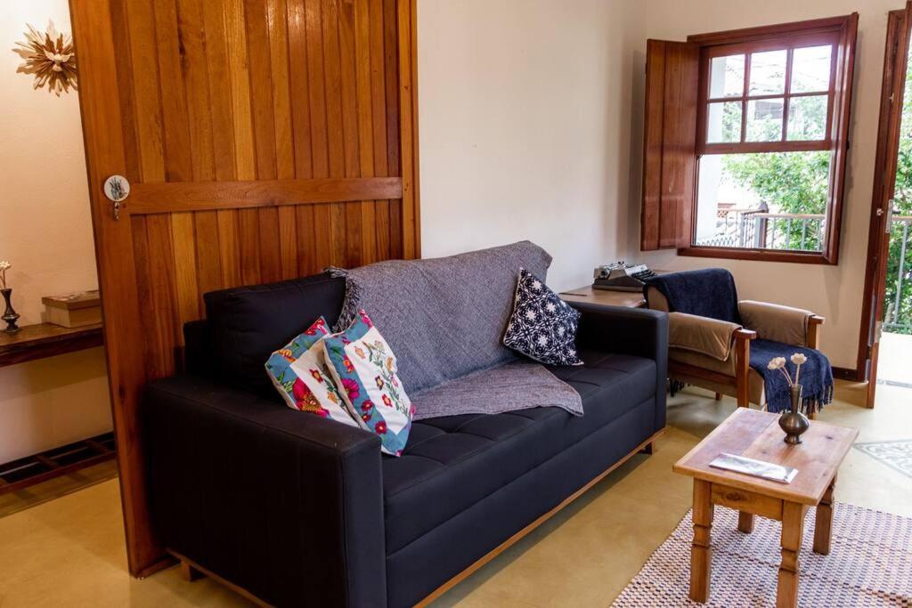 Charme Colonial, Pet Friendly, com garagem e deck com vista para Serra de São José