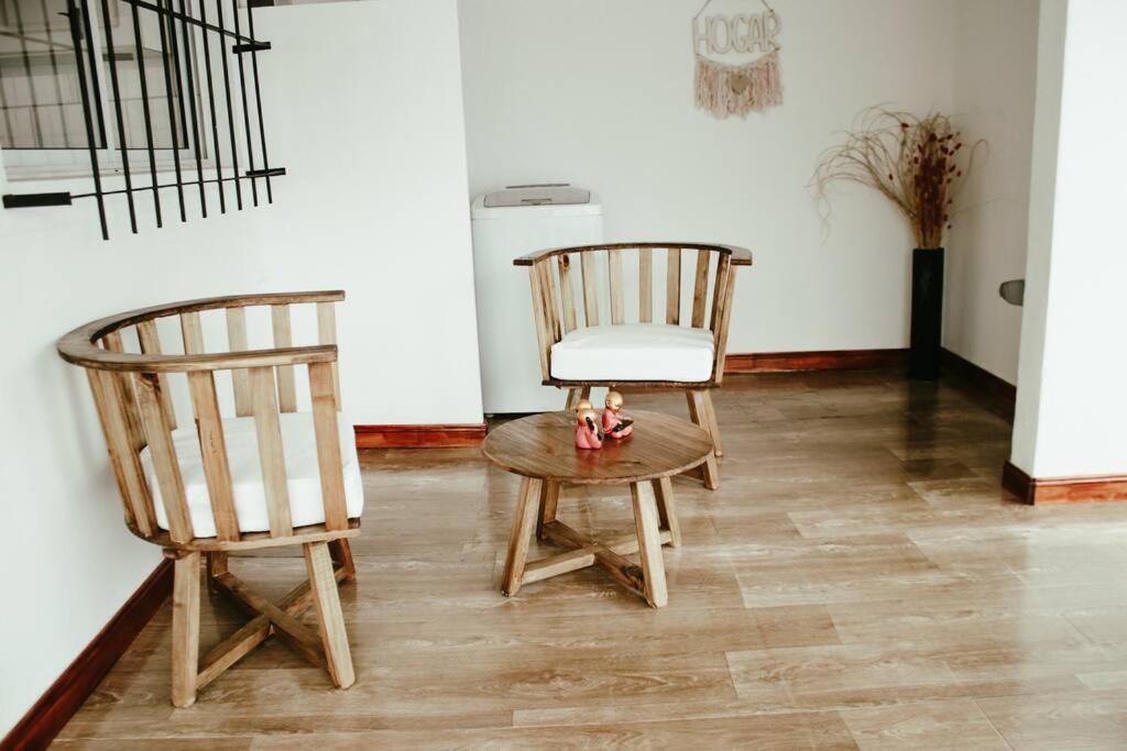 Casa Tipo Loft- Tigre Centro Con Jardin, Parrilla - 4 Personas