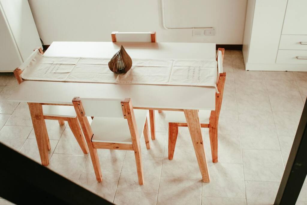 Casa Tipo Loft- Tigre Centro Con Jardin, Parrilla - 4 Personas